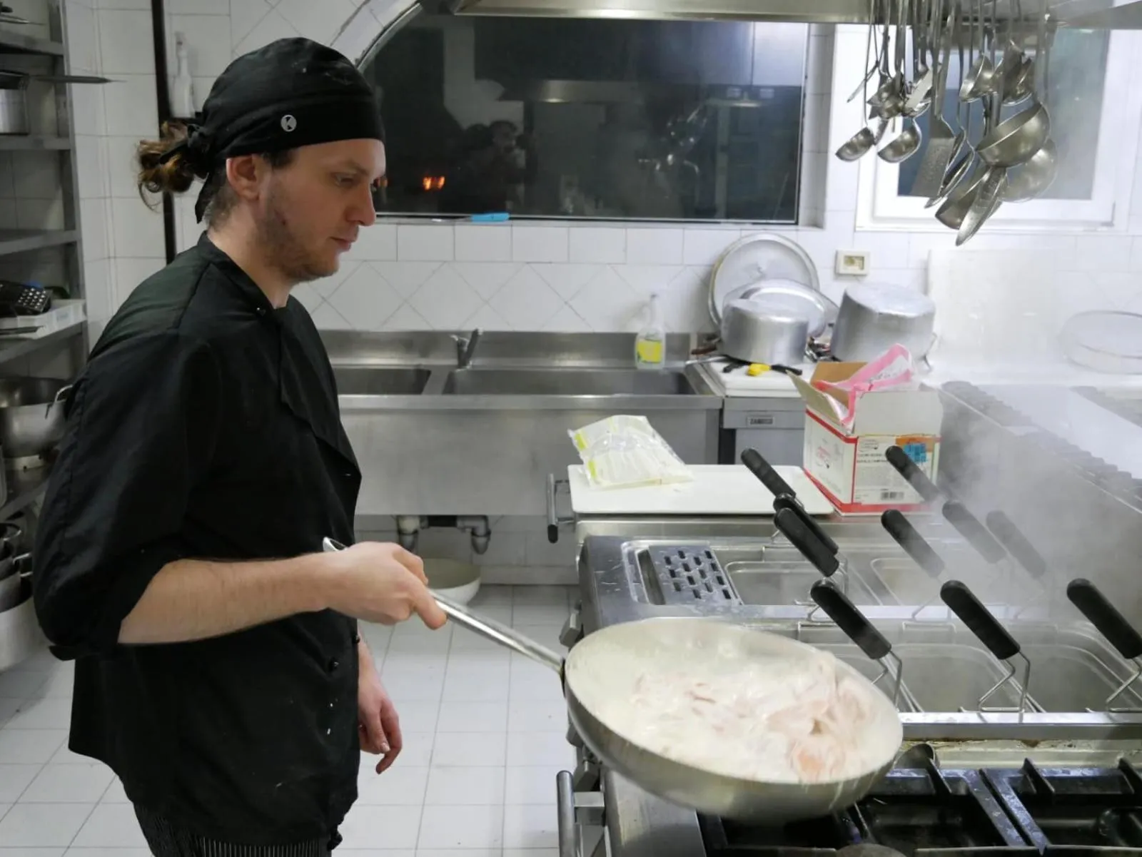 Restaurant/places to eat in LH Albergo il Picchio