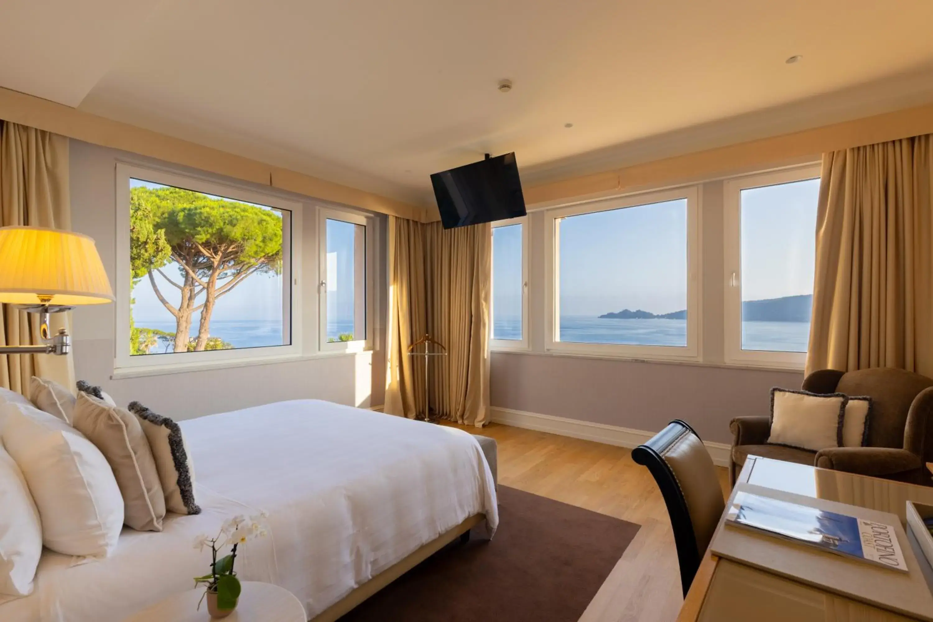 Bedroom, Bed in Grand Hotel Bristol Spa Resort, by R Collection Hotels Bedroom, Bed in Grand Hotel Bristol Spa Resort, by R Collection Hotels