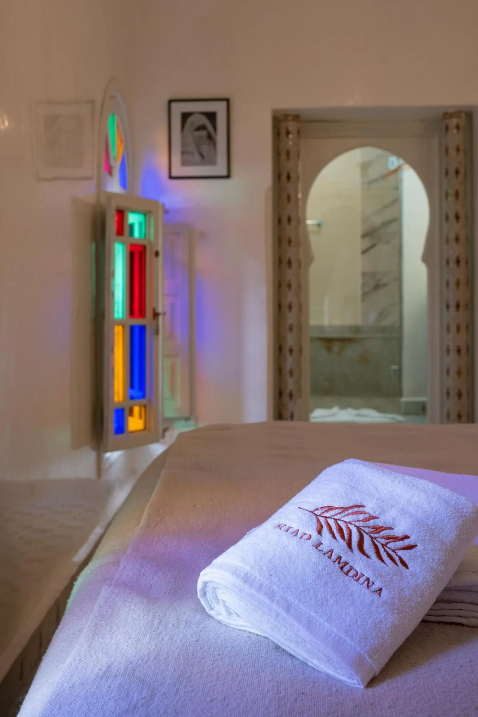 Bathroom, Bed in Riad LAMDINA