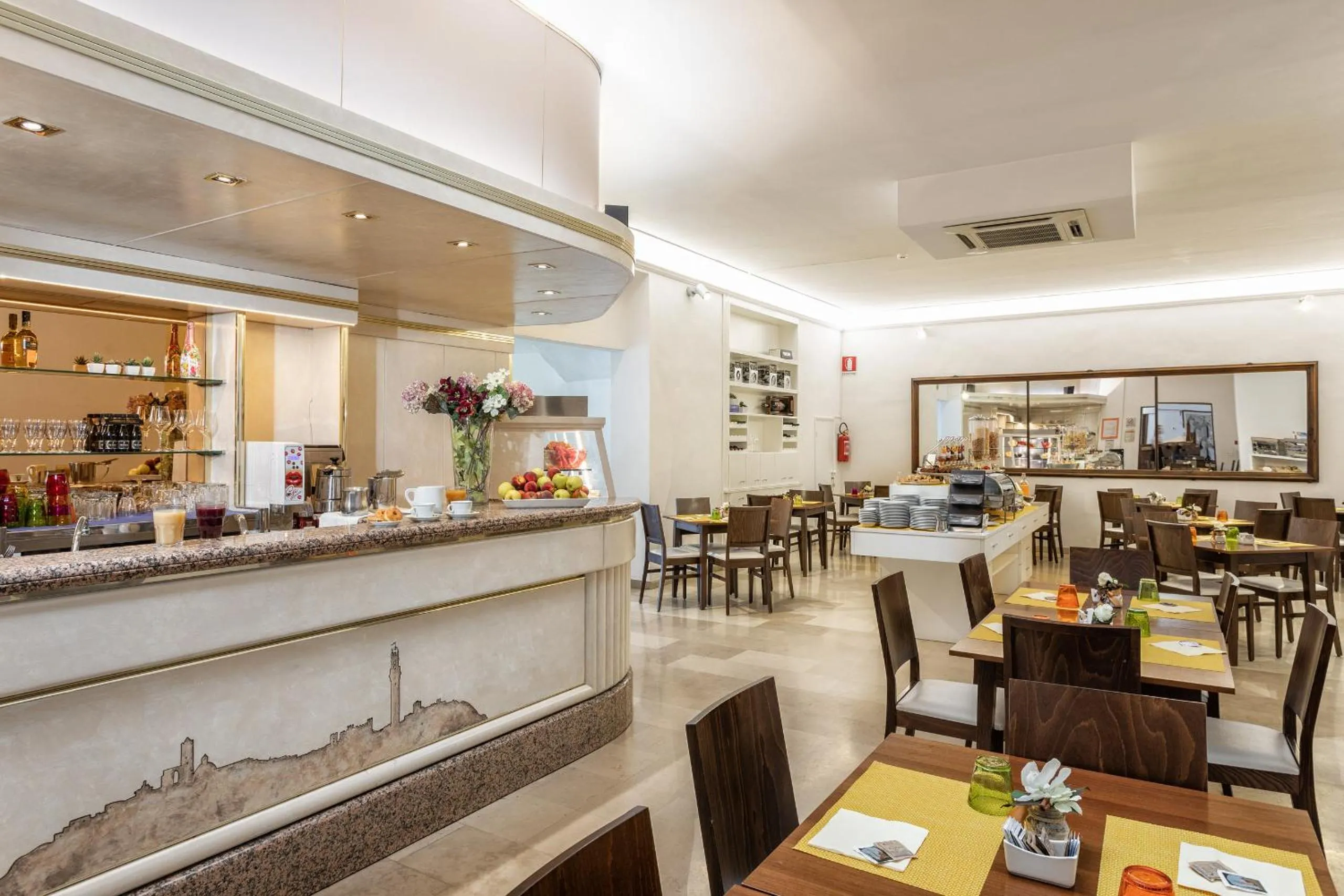 Day in Hotel Minerva