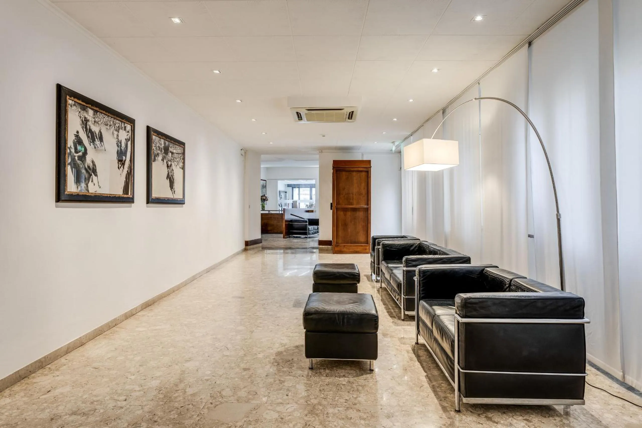 Lobby or reception in Hotel Minerva