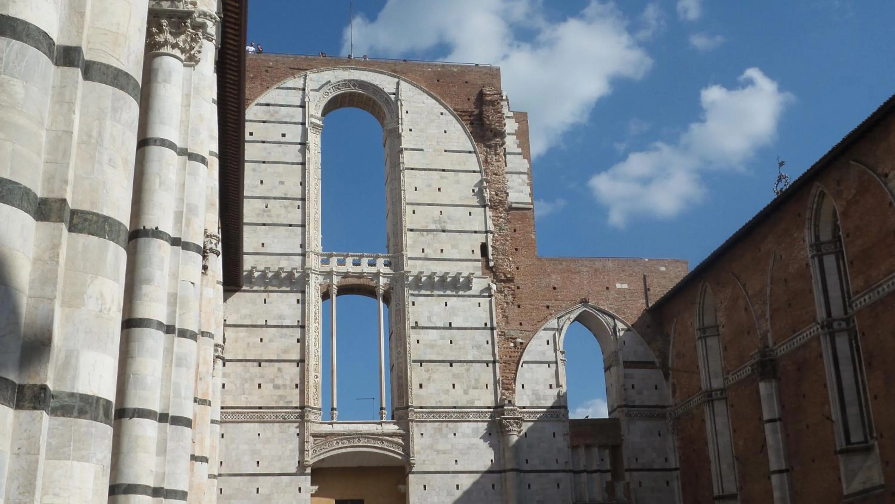 Nearby landmark in Hotel Minerva