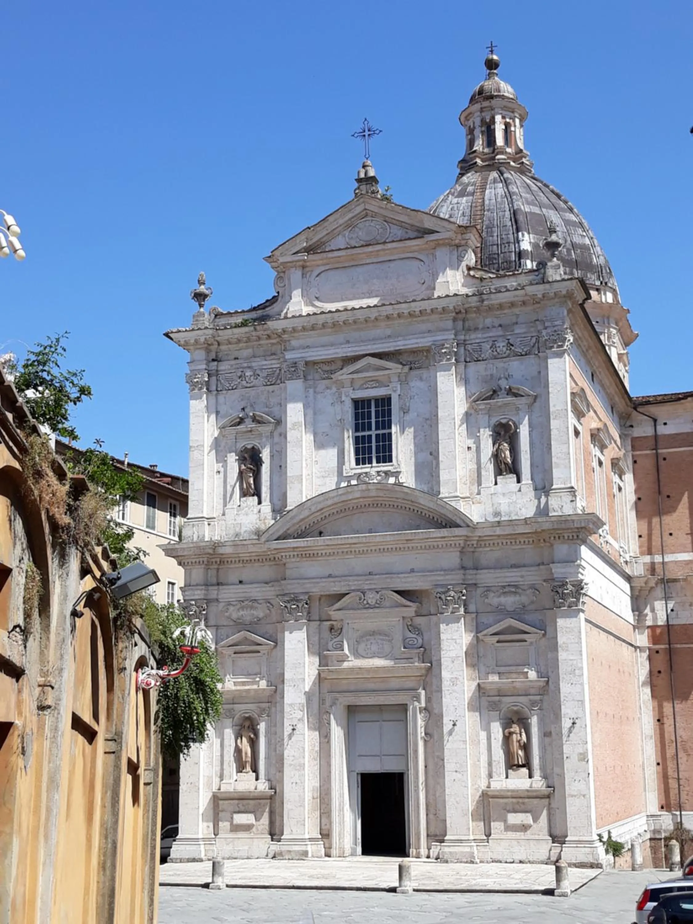 Place of worship in Hotel Minerva