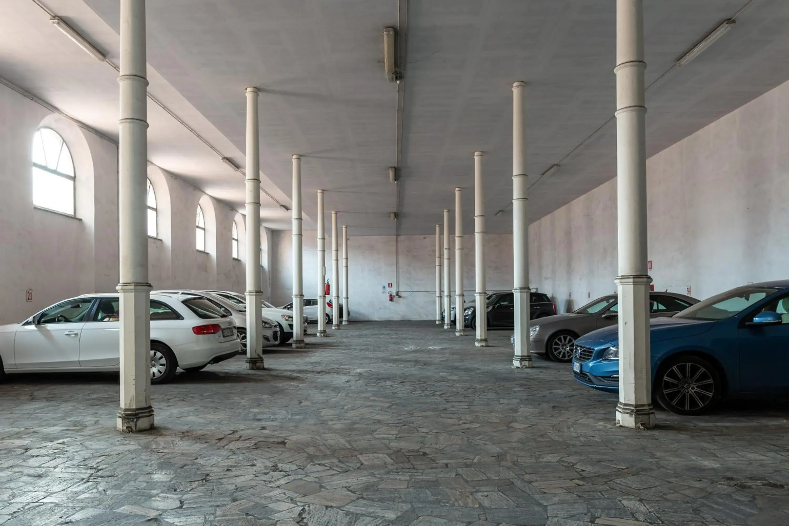 Property building in Hotel Minerva Property building in Hotel Minerva