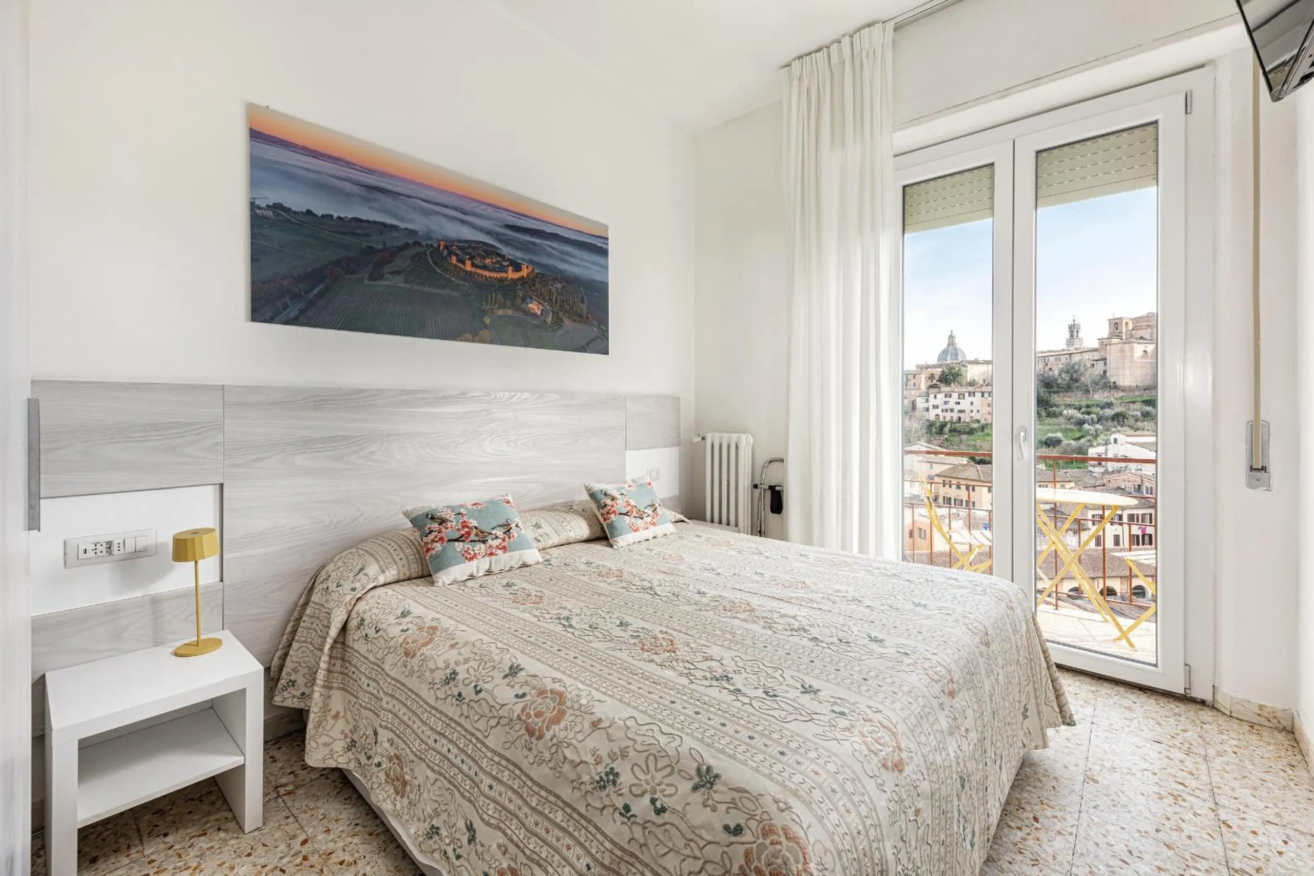 Bed in Hotel Minerva