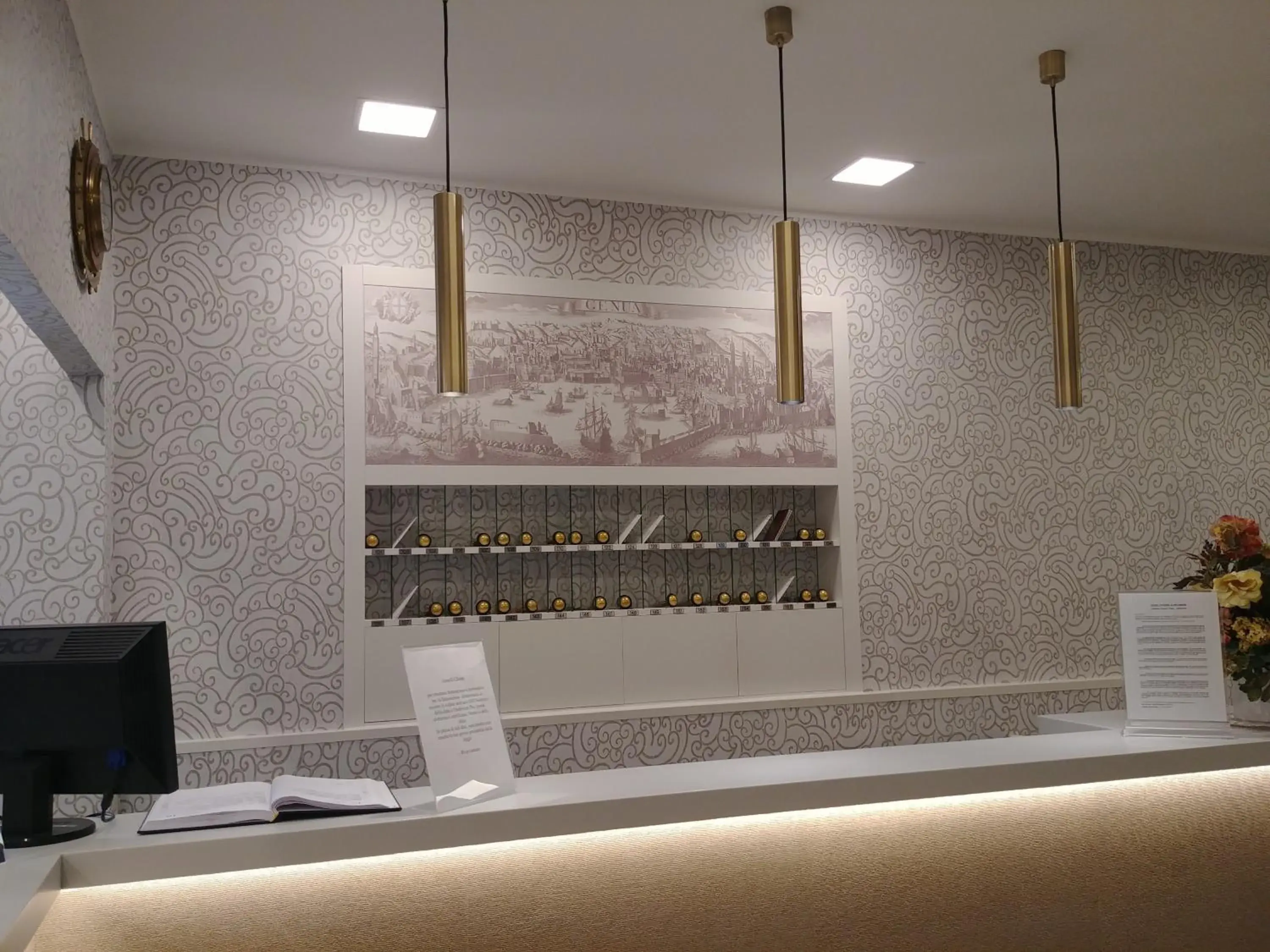 Lobby or reception in Hotel Vittoria Lobby or reception in Hotel Vittoria