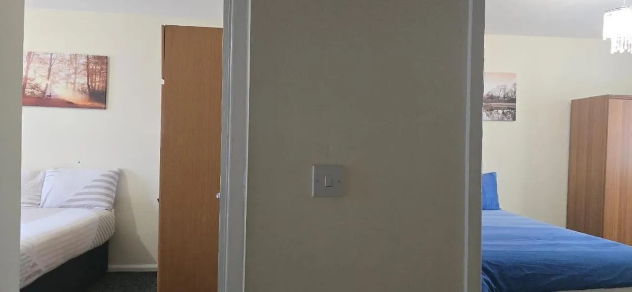 Bed in Nice Residential Within Easy Reach Of Town