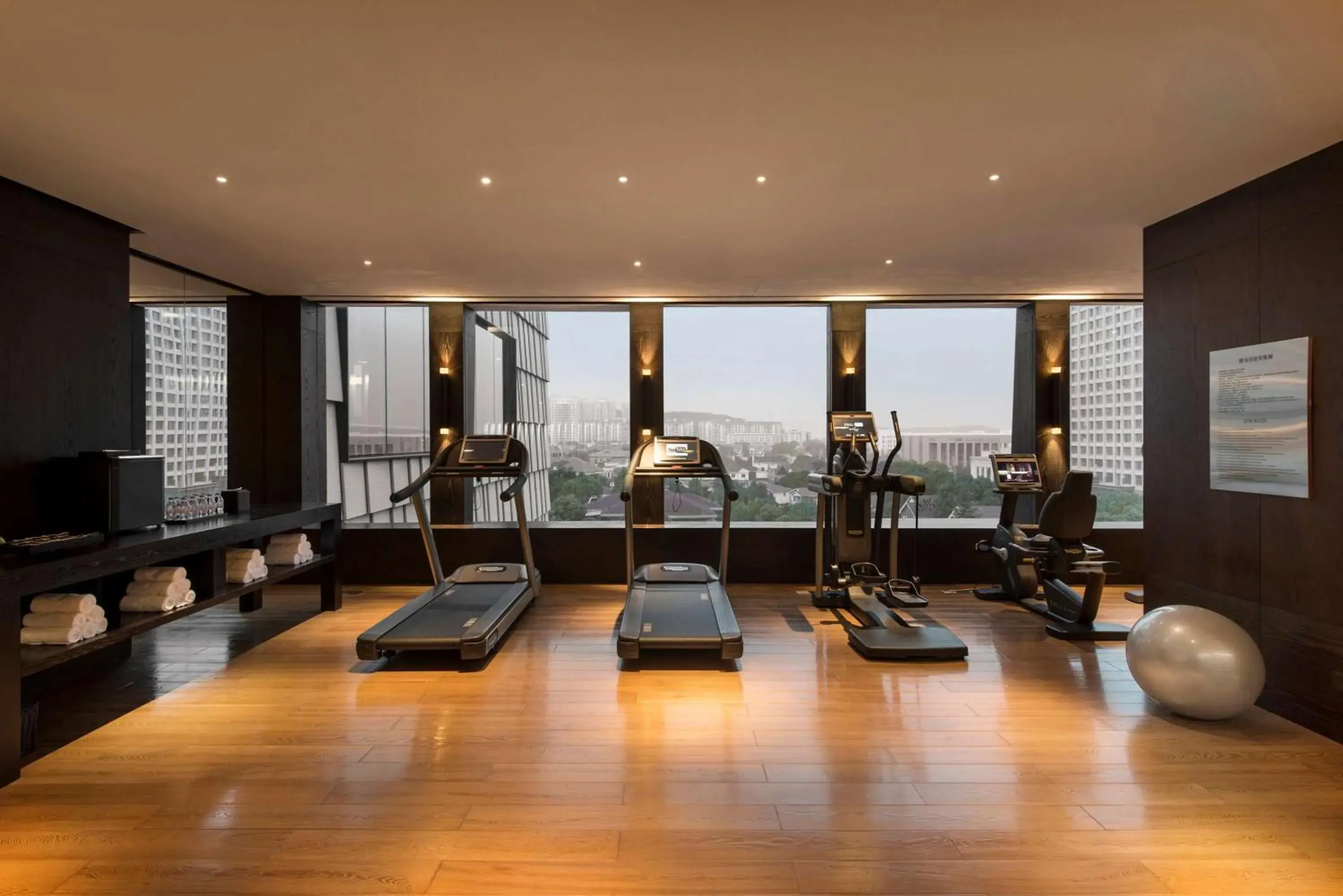 Fitness centre/facilities in Hyatt Regency Wuhan Optics Valley Fitness centre/facilities in Hyatt Regency Wuhan Optics Valley