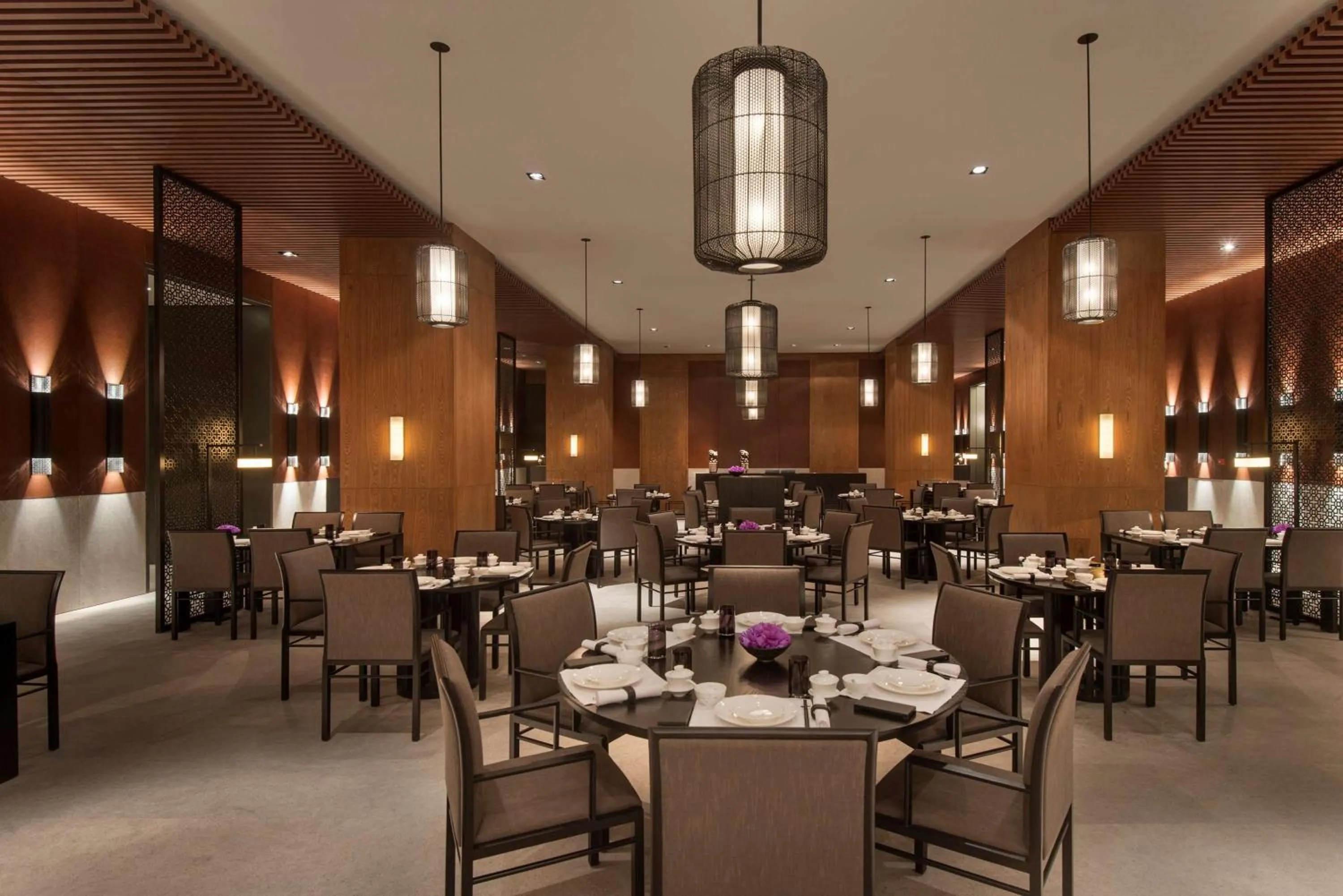 Restaurant/places to eat in Hyatt Regency Wuhan Optics Valley