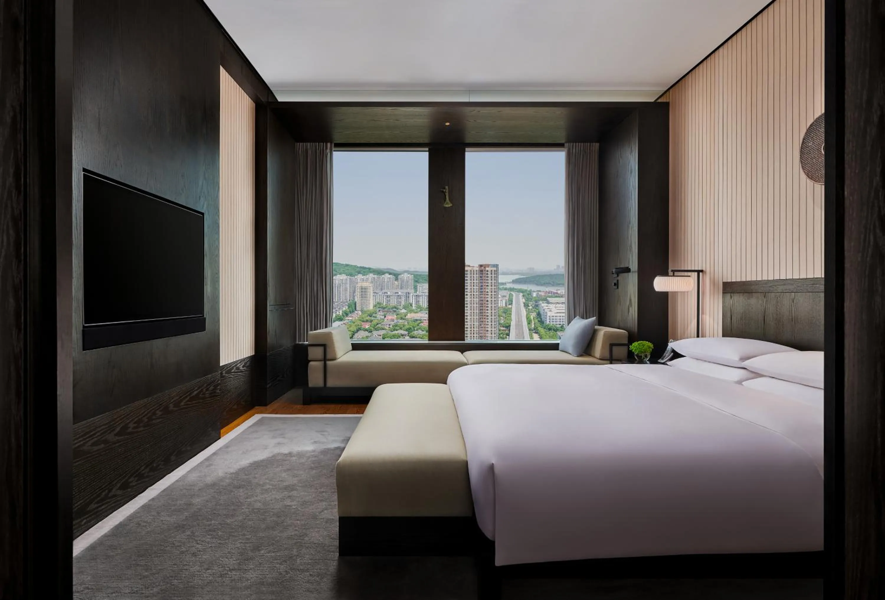 Bedroom, Bed in Hyatt Regency Wuhan Optics Valley