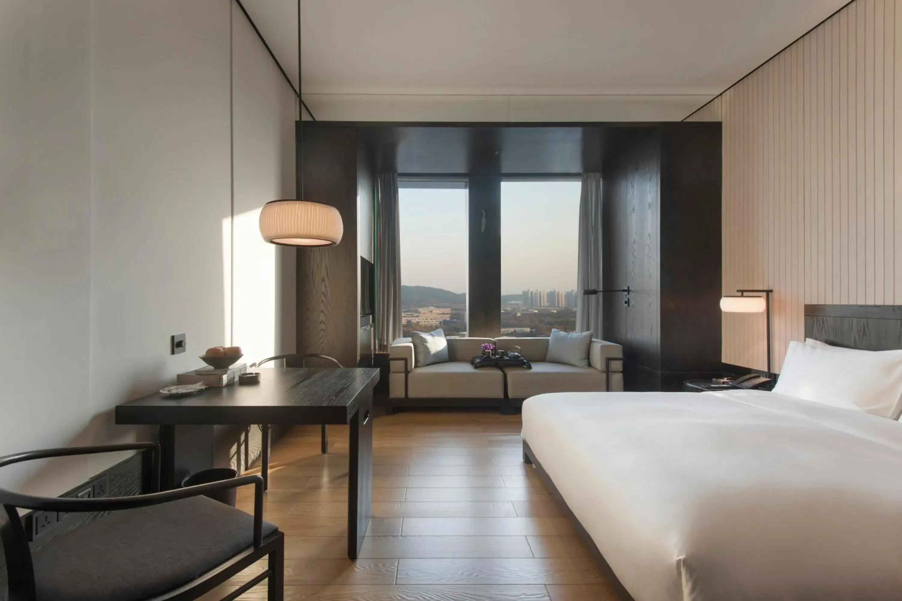 Photo of the whole room, Bed in Hyatt Regency Wuhan Optics Valley Photo of the whole room, Bed in Hyatt Regency Wuhan Optics Valley