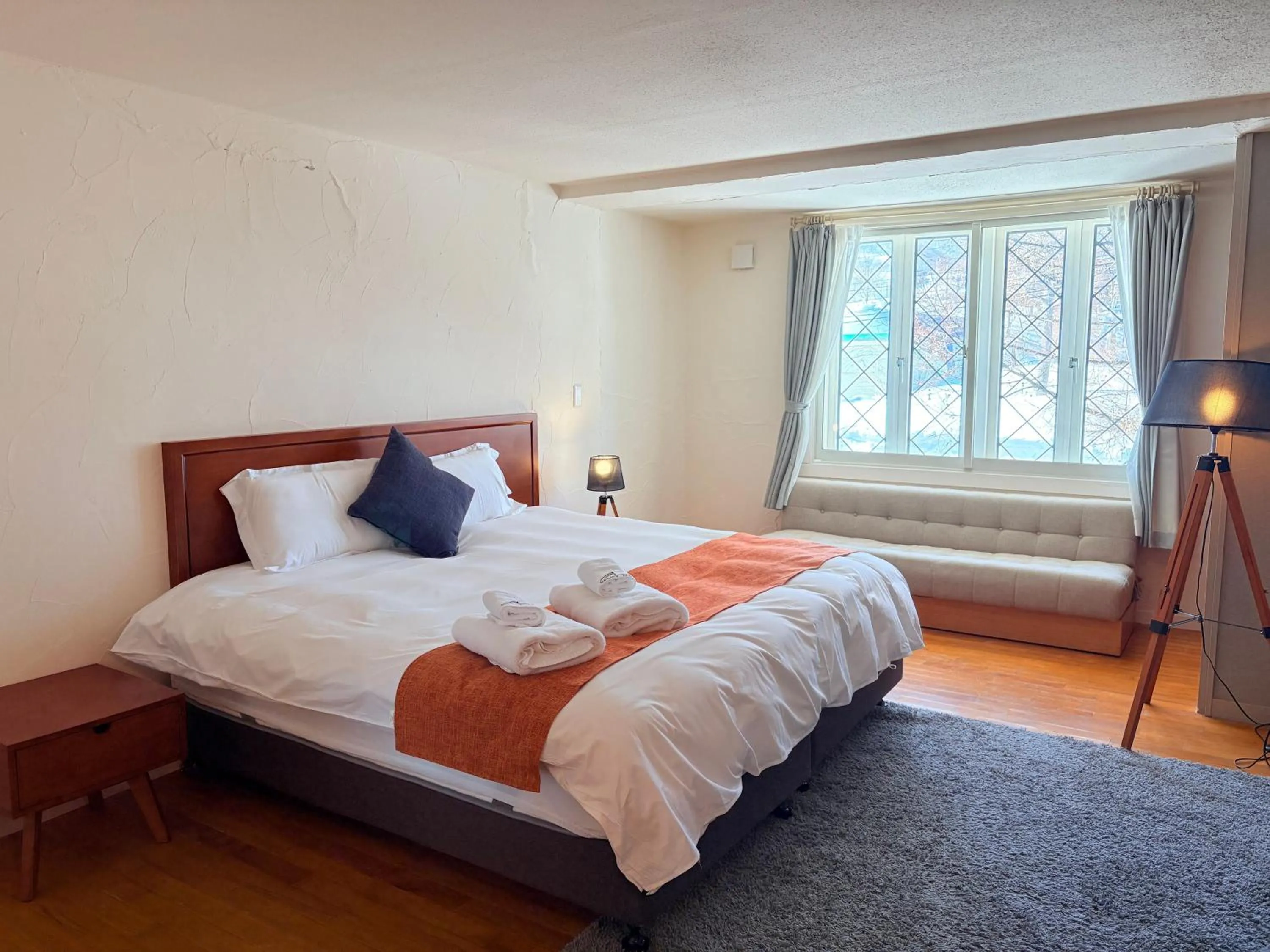 Guests, Bed in Active Life Madarao