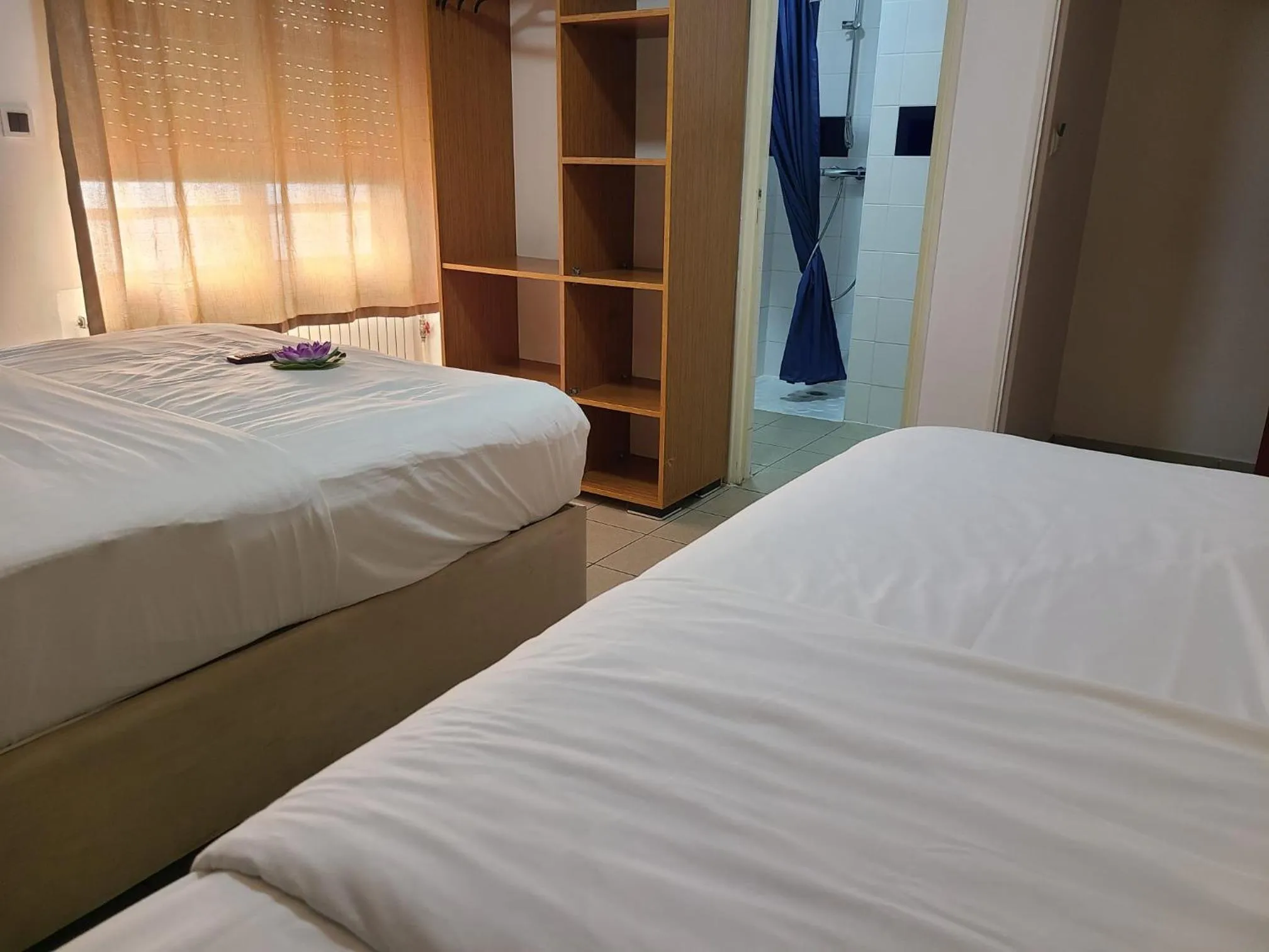 Bedroom in Hôtel Victoire, Poitiers Gare