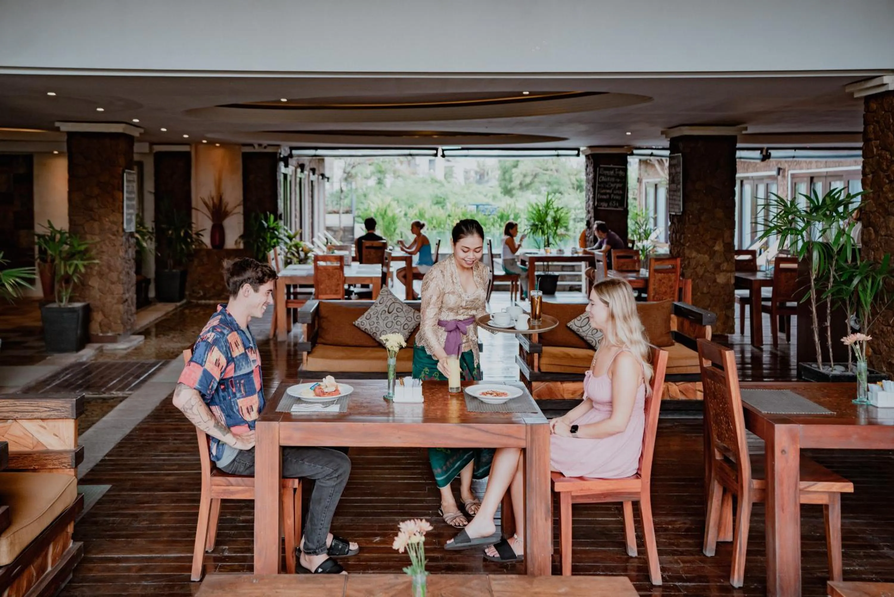 Restaurant/places to eat in The Kirana Canggu Hotel