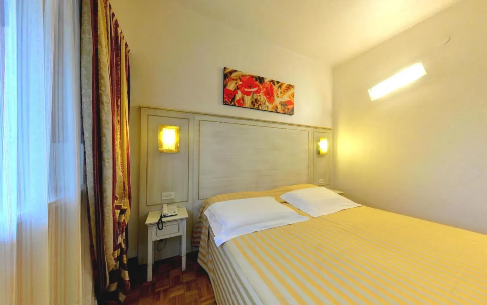 Comfort Single Room in Ai Ronchi Motor Hotel Brescia Comfort Single Room in Ai Ronchi Motor Hotel Brescia