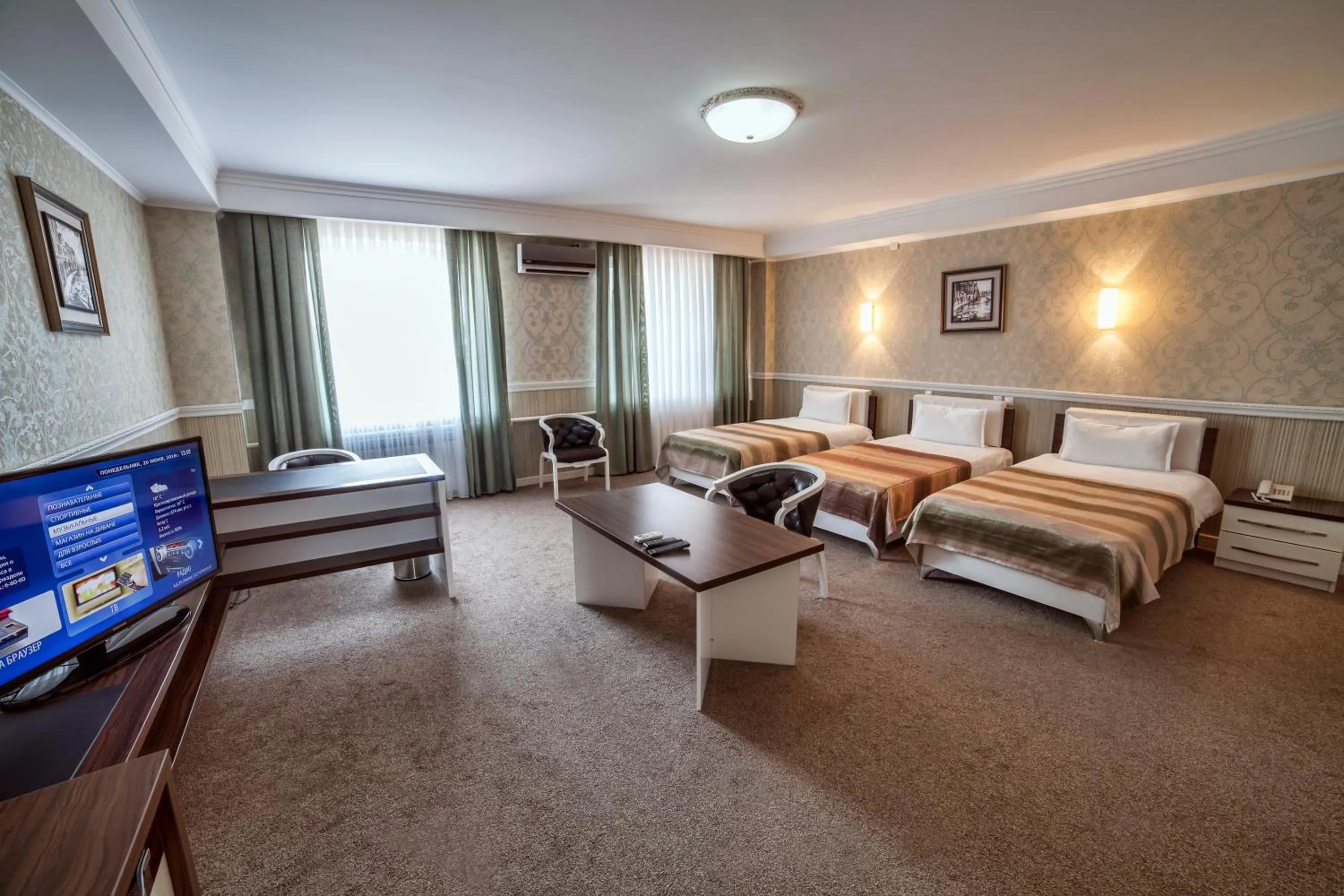 Photo of the whole room, Bed in Hotel Orto Asia