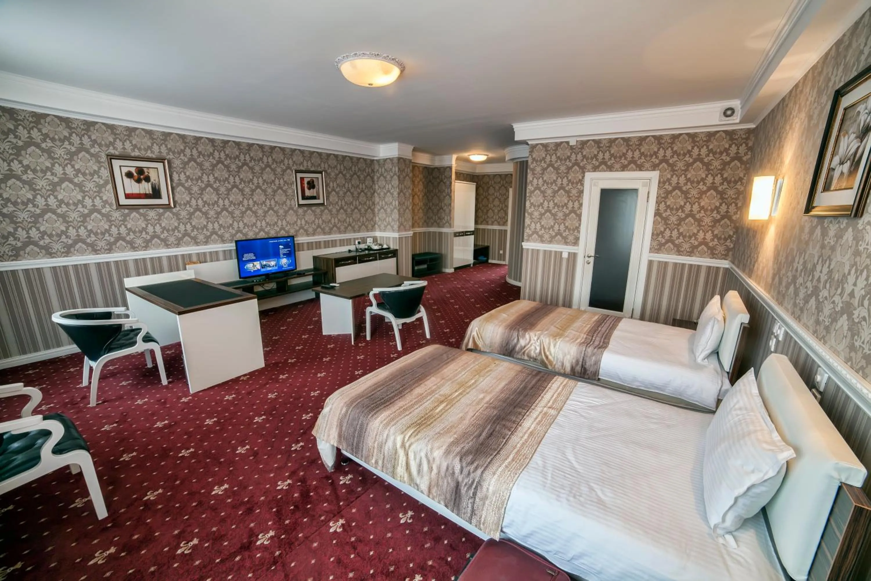 Photo of the whole room, Bed in Hotel Orto Asia