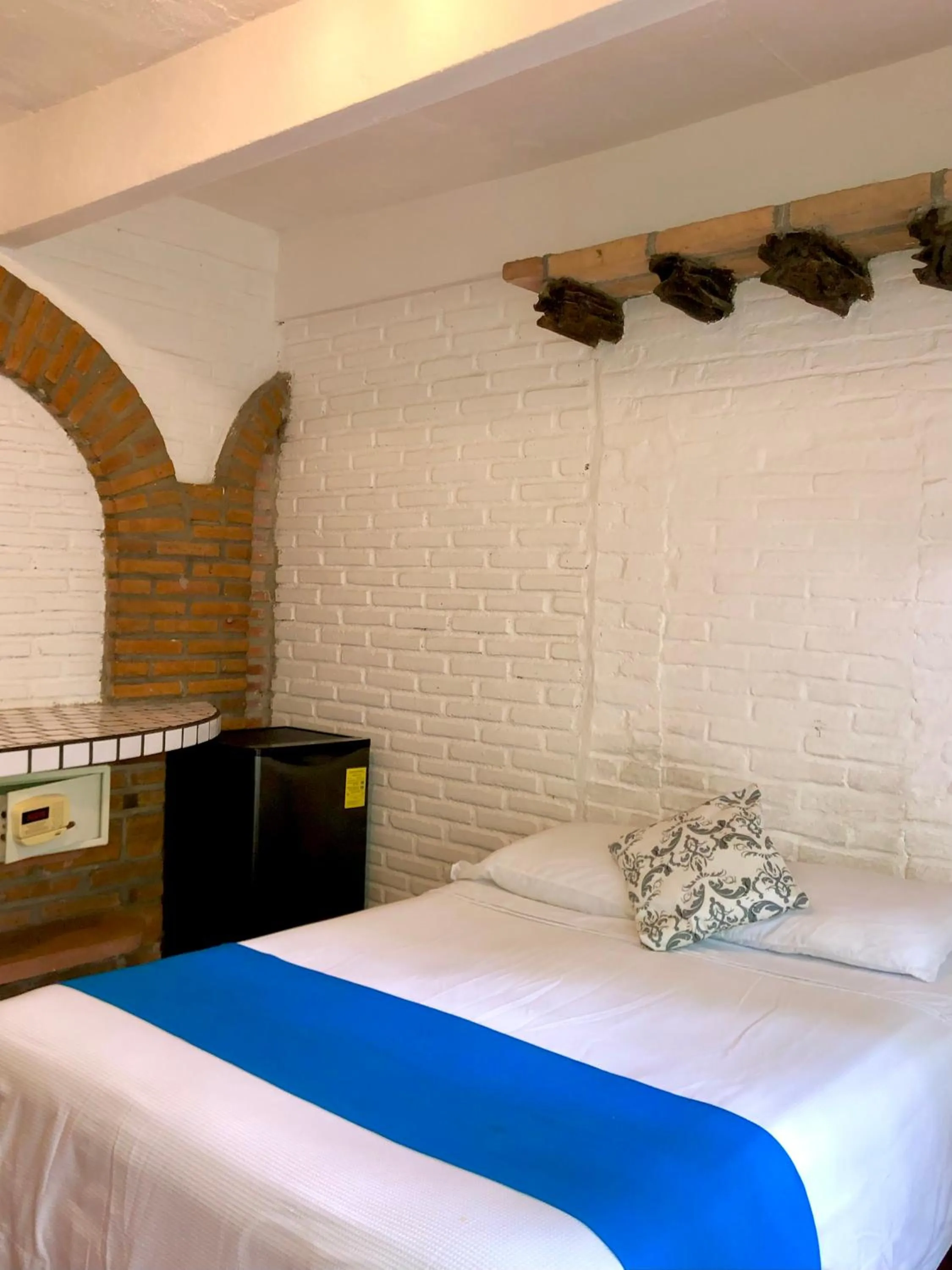 Bed in Sayulita Beach House Hotel