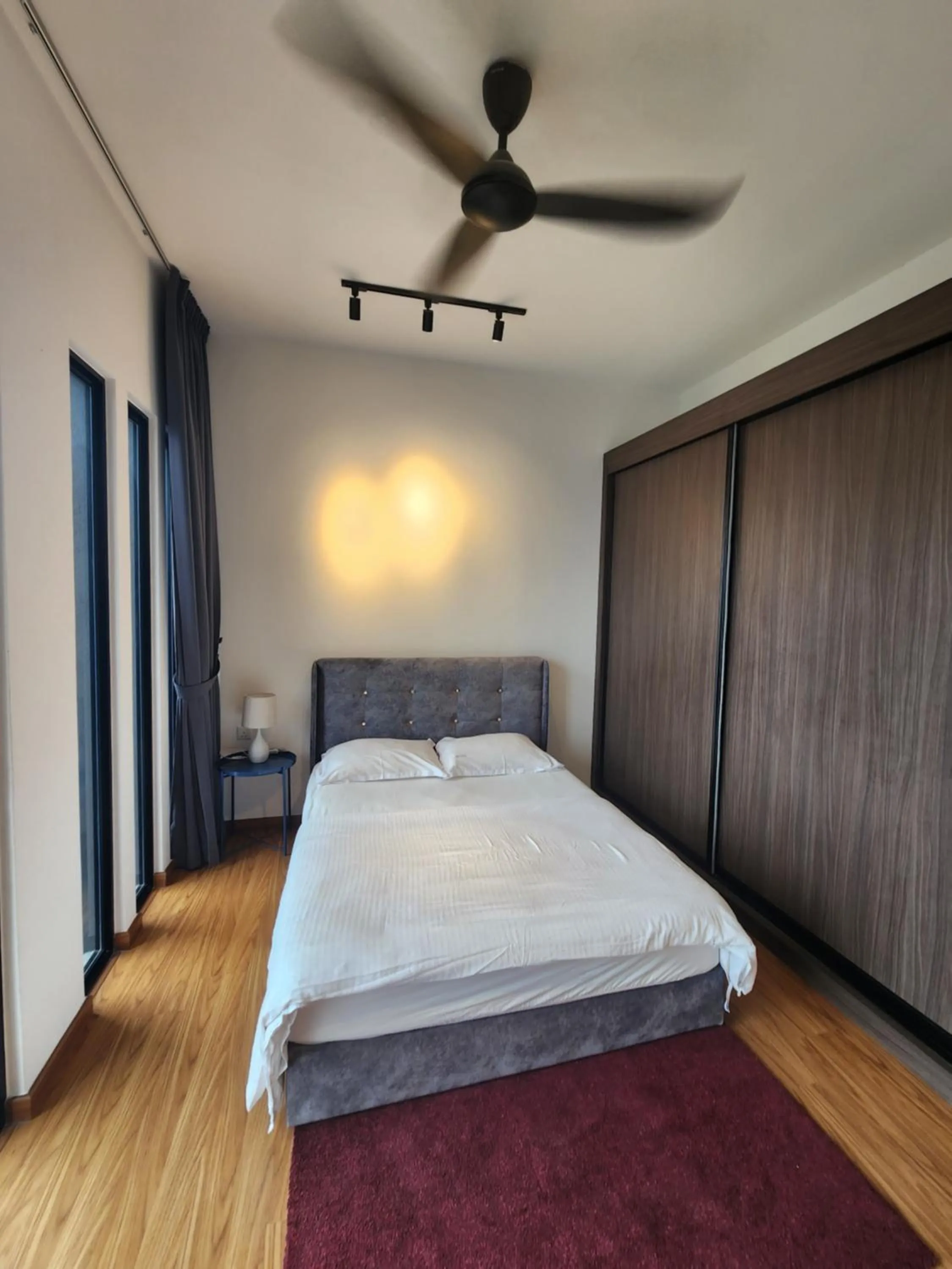 Bed in Beacon Executive Suites