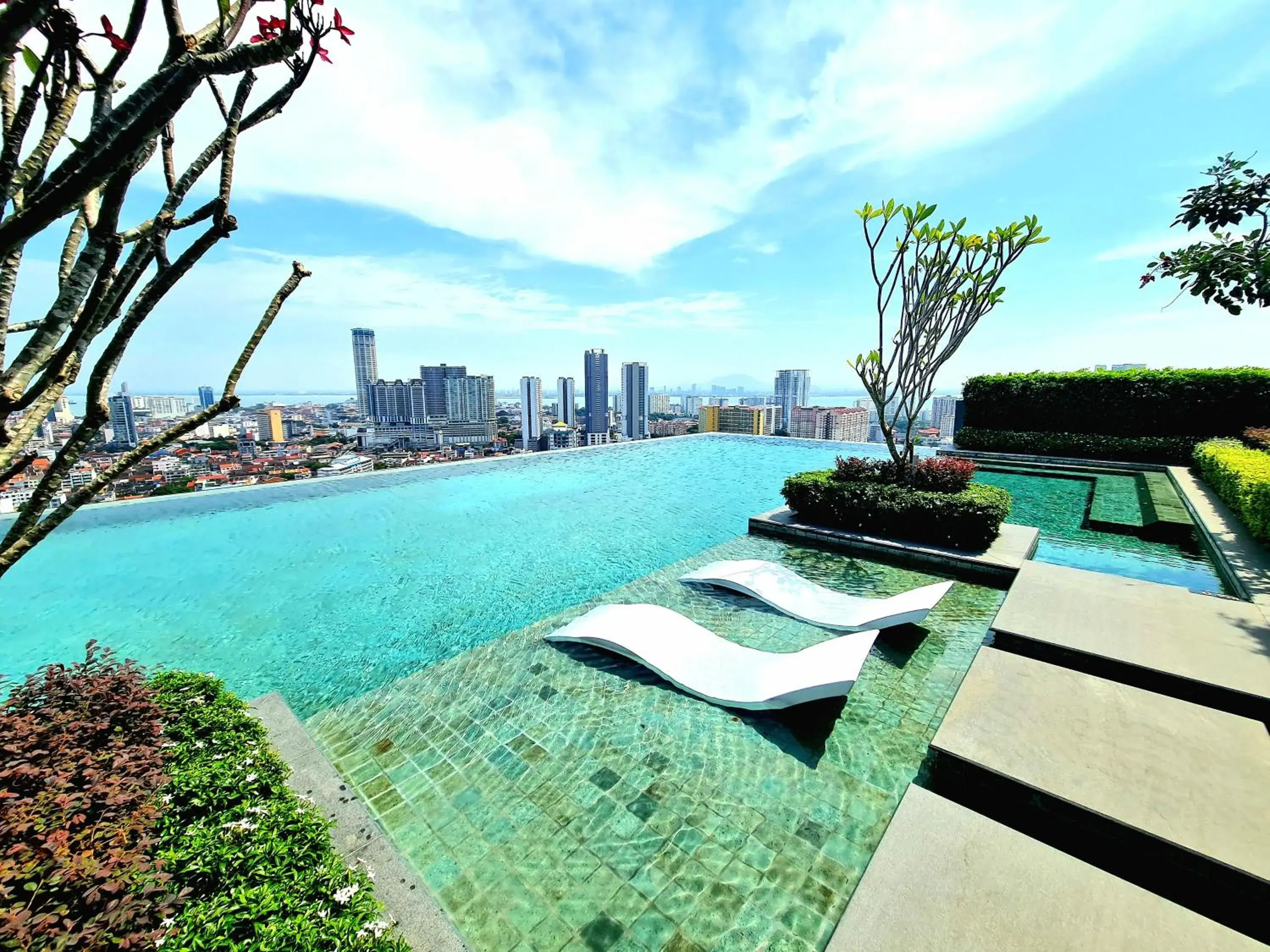 Swimming pool in Beacon Executive Suites Swimming pool in Beacon Executive Suites