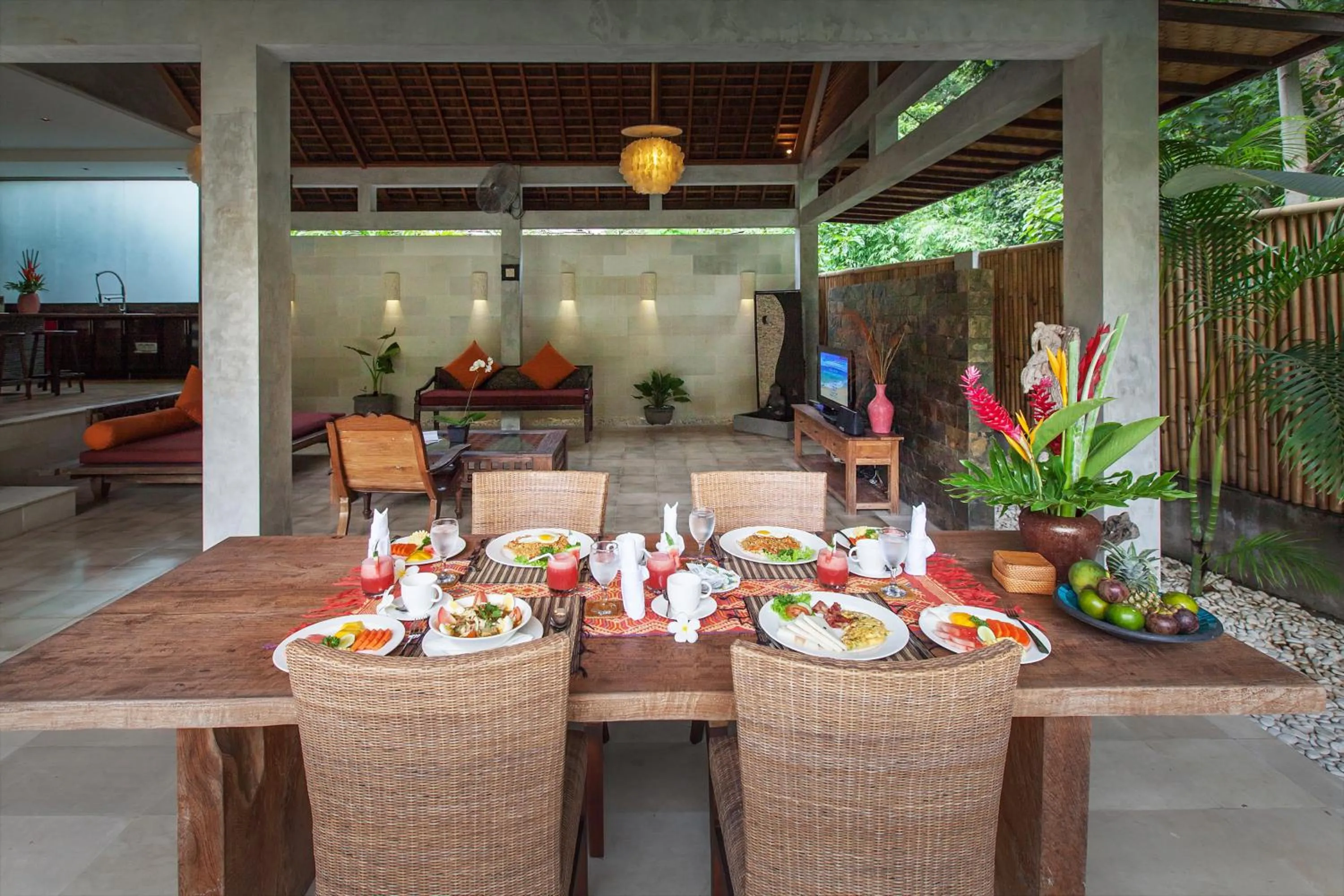 Breakfast in Villa Liang by Nagisa Bali
