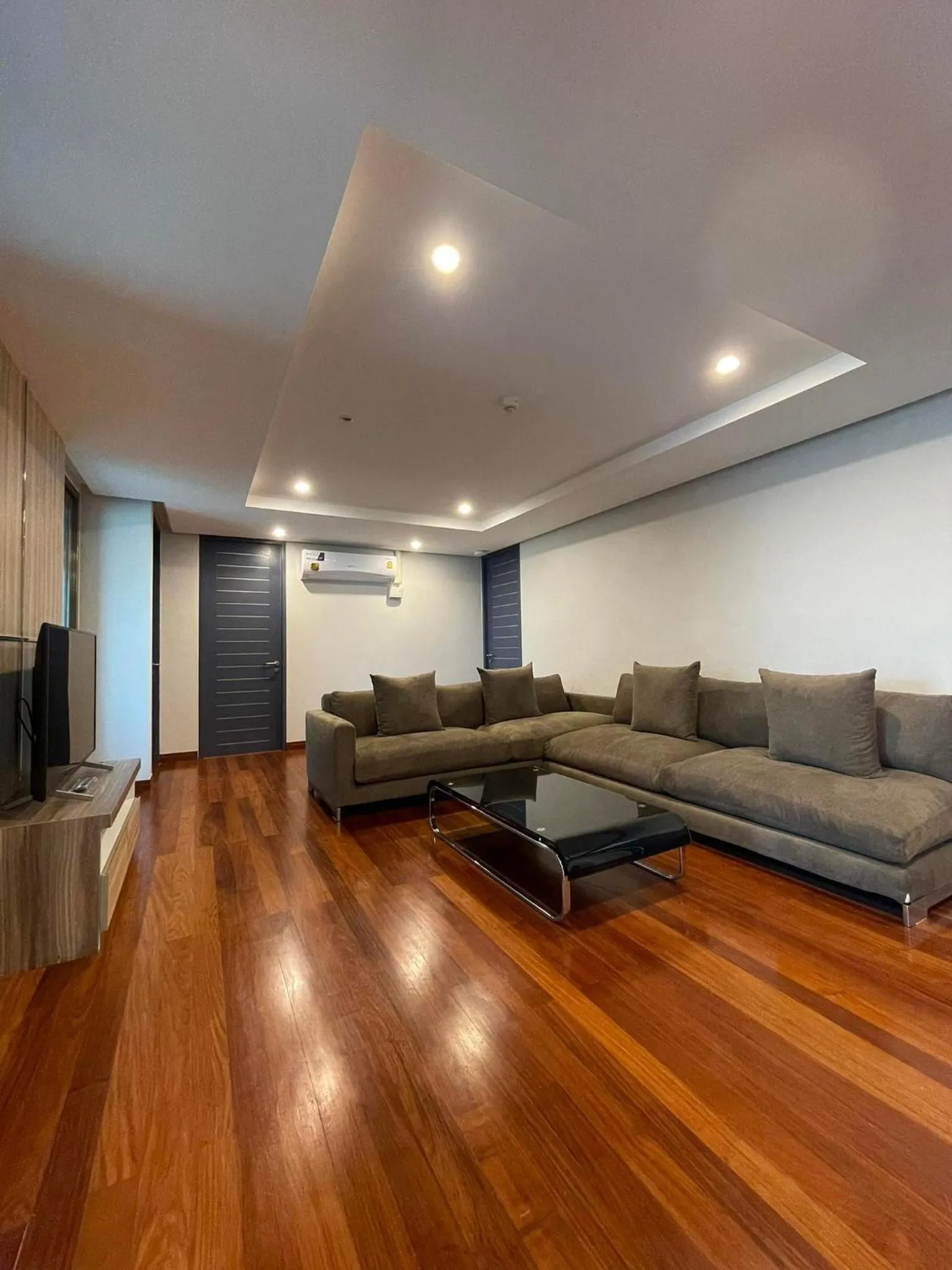 ViVi Avenue Thonglor