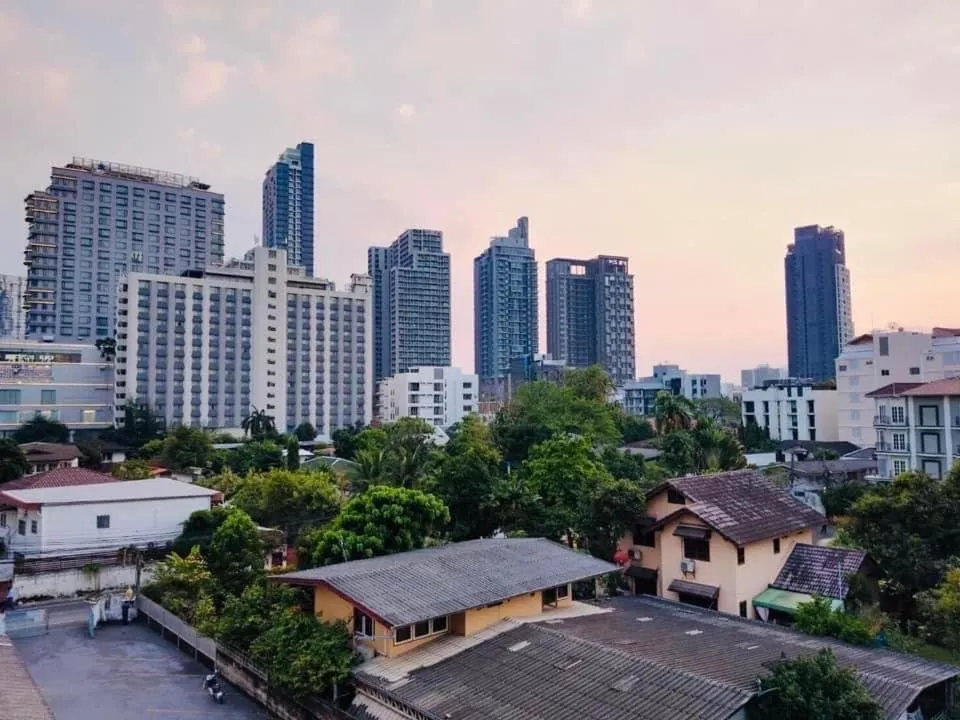 ViVi Avenue Thonglor