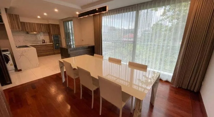 ViVi Avenue Thonglor