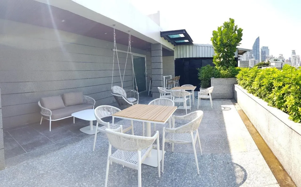 ViVi Avenue Thonglor