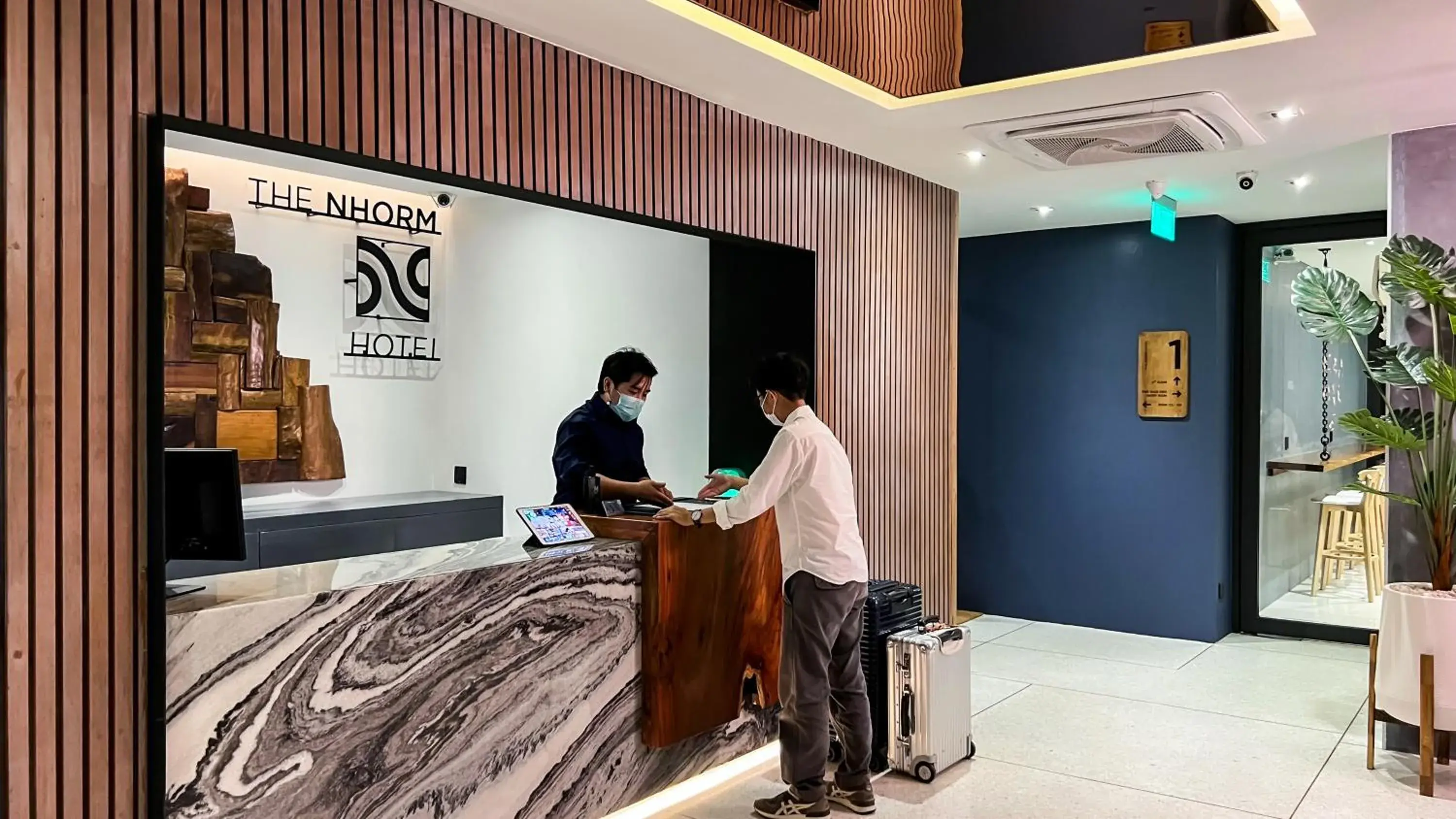 Property building in The Nhorm Hotel Ratchada Property building in The Nhorm Hotel Ratchada