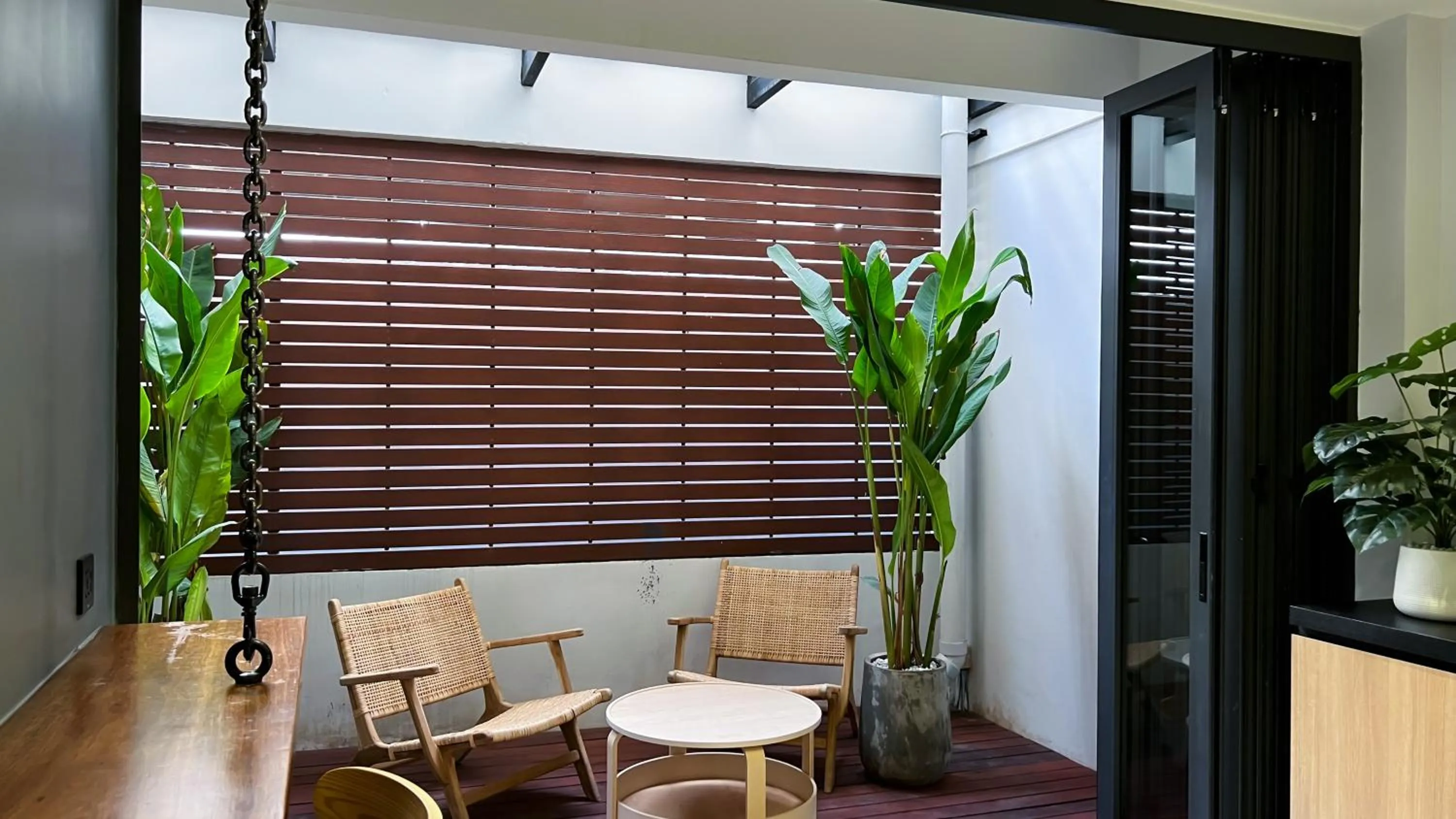 Property building in The Nhorm Hotel Ratchada