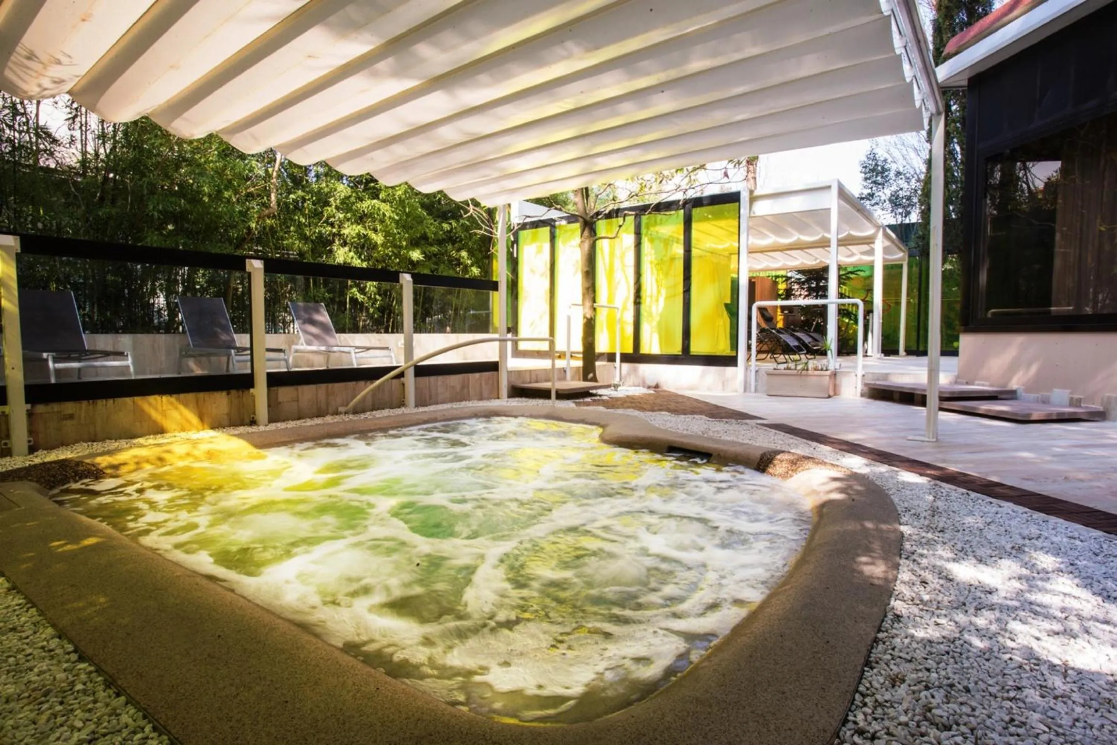 Hot Tub in Grand Hotel Panoramic