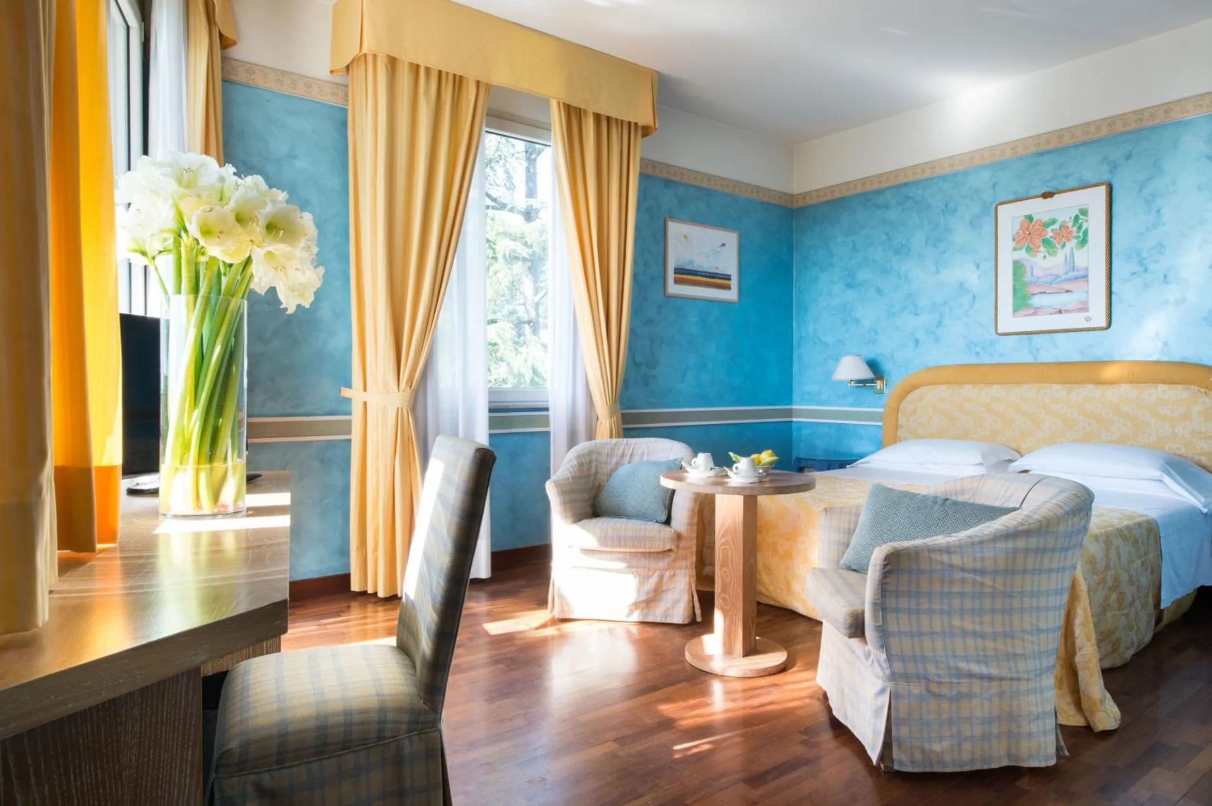 Photo of the whole room, Bed in Grand Hotel Panoramic