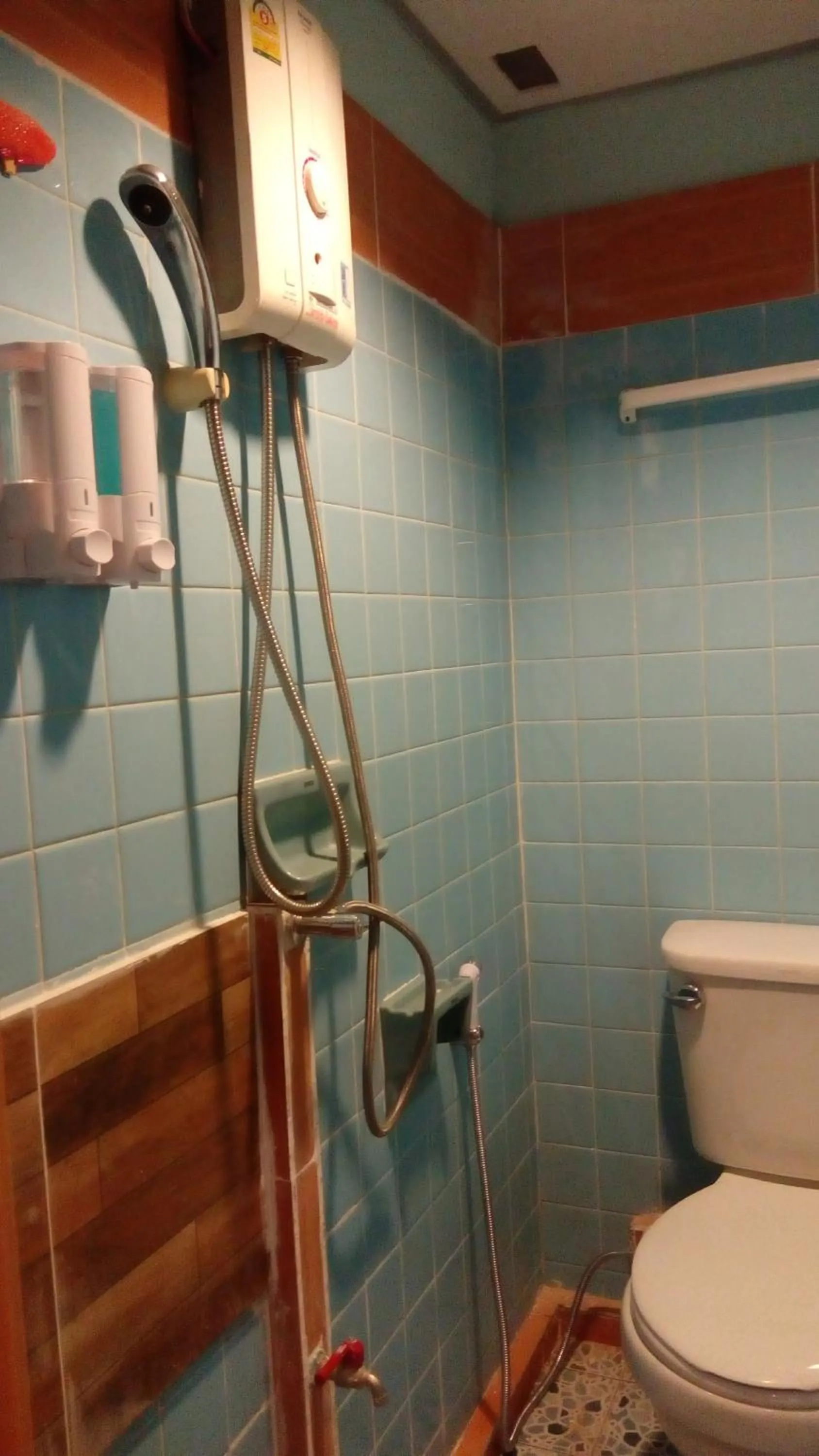 Toilet in Decordo Hostel