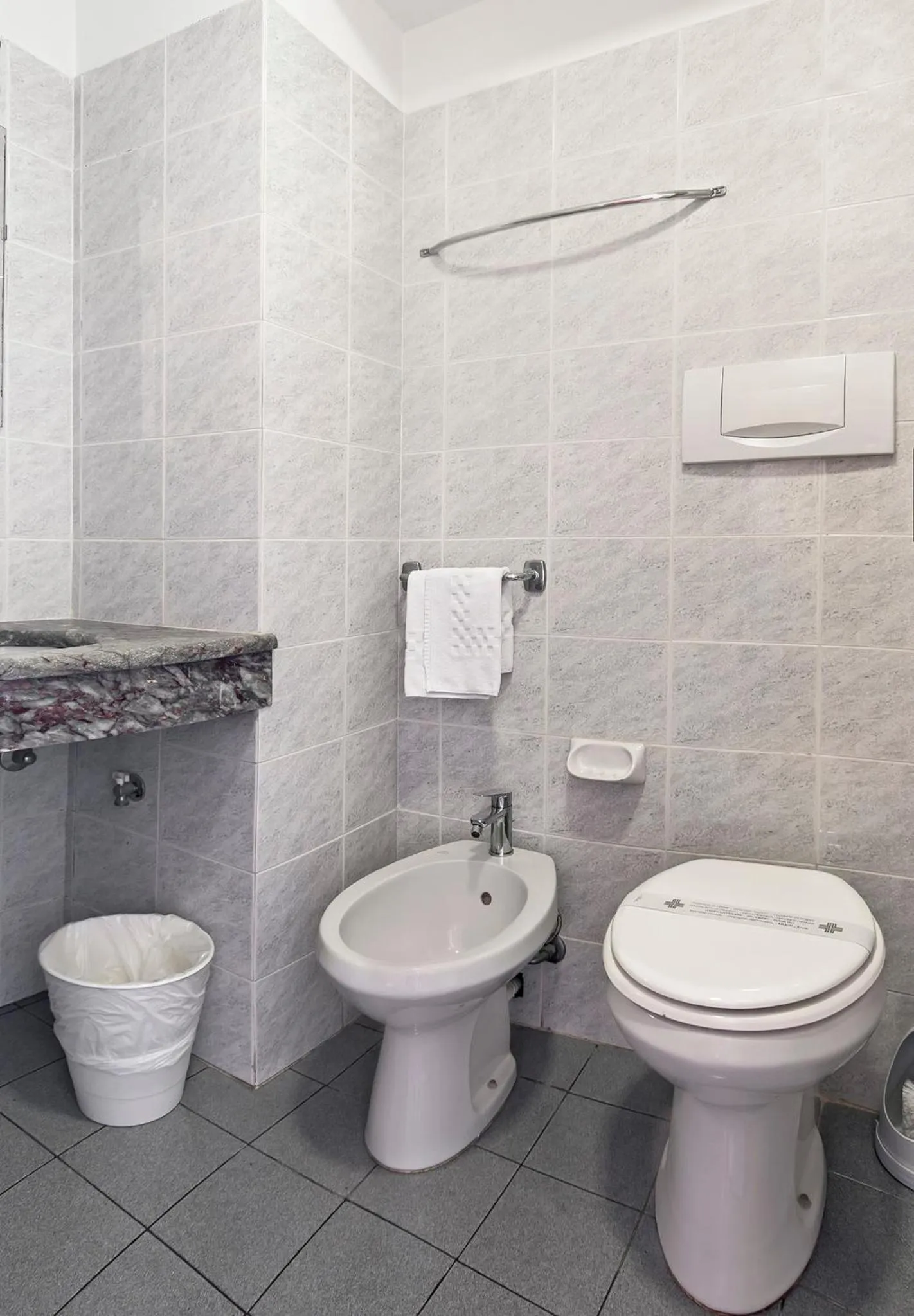 Toilet in Hotel Costantini