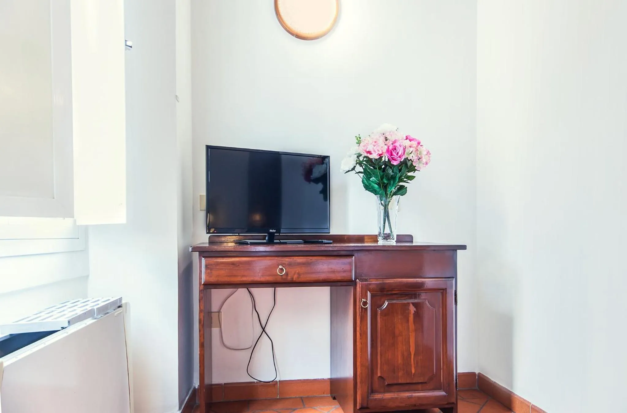 TV and multimedia in Hotel Costantini