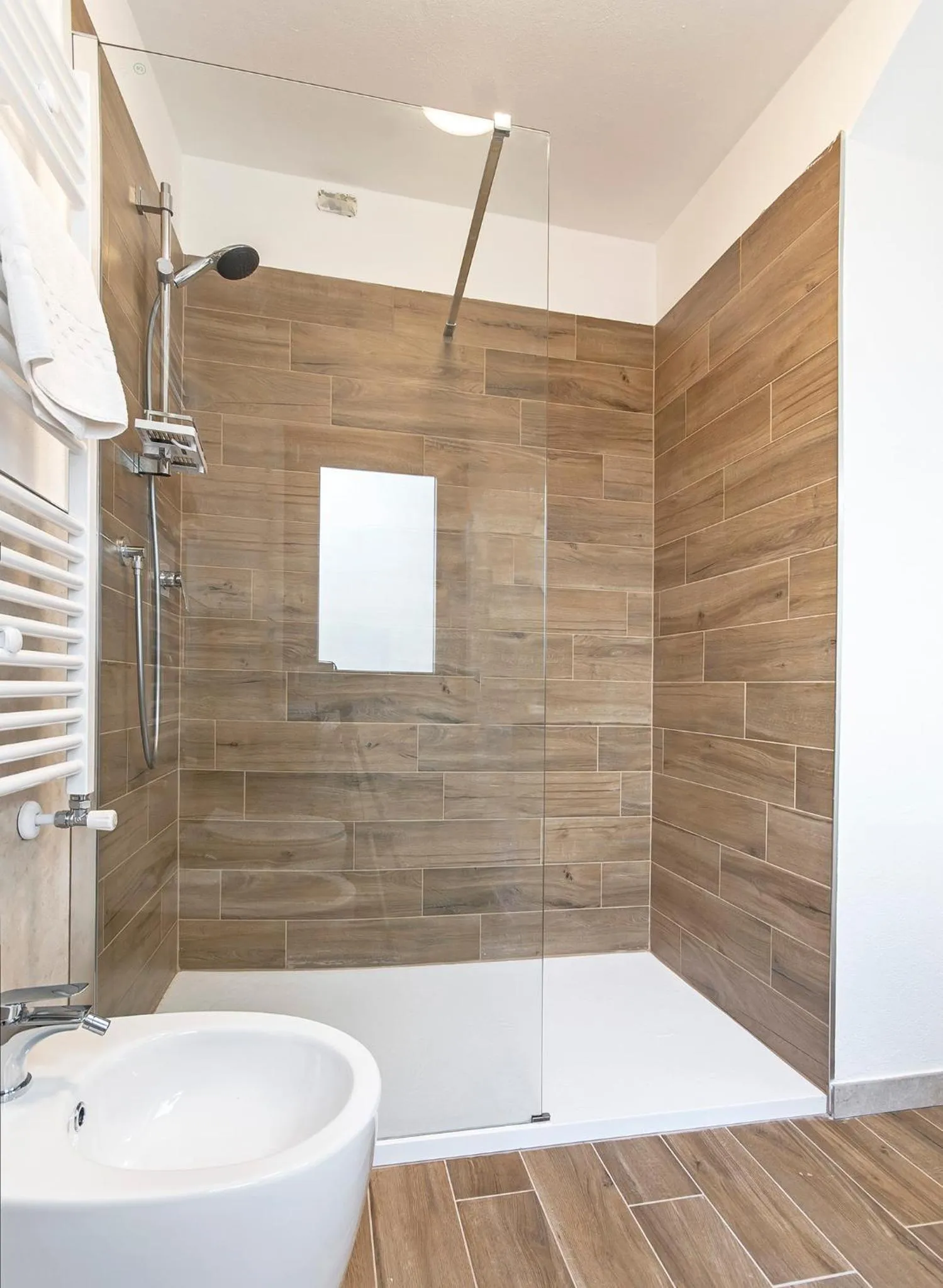 Shower in Hotel Costantini