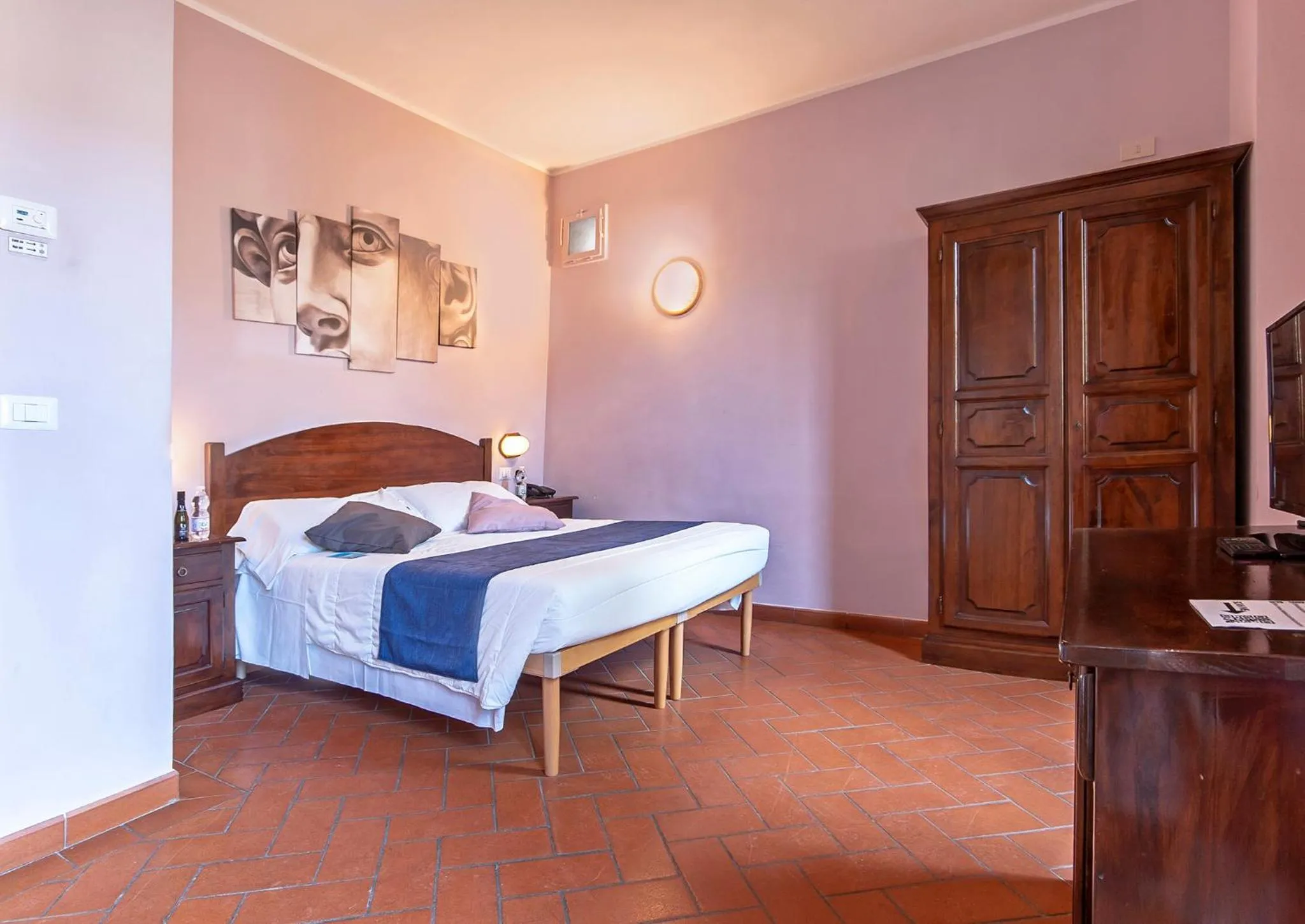 Bed in Hotel Costantini
