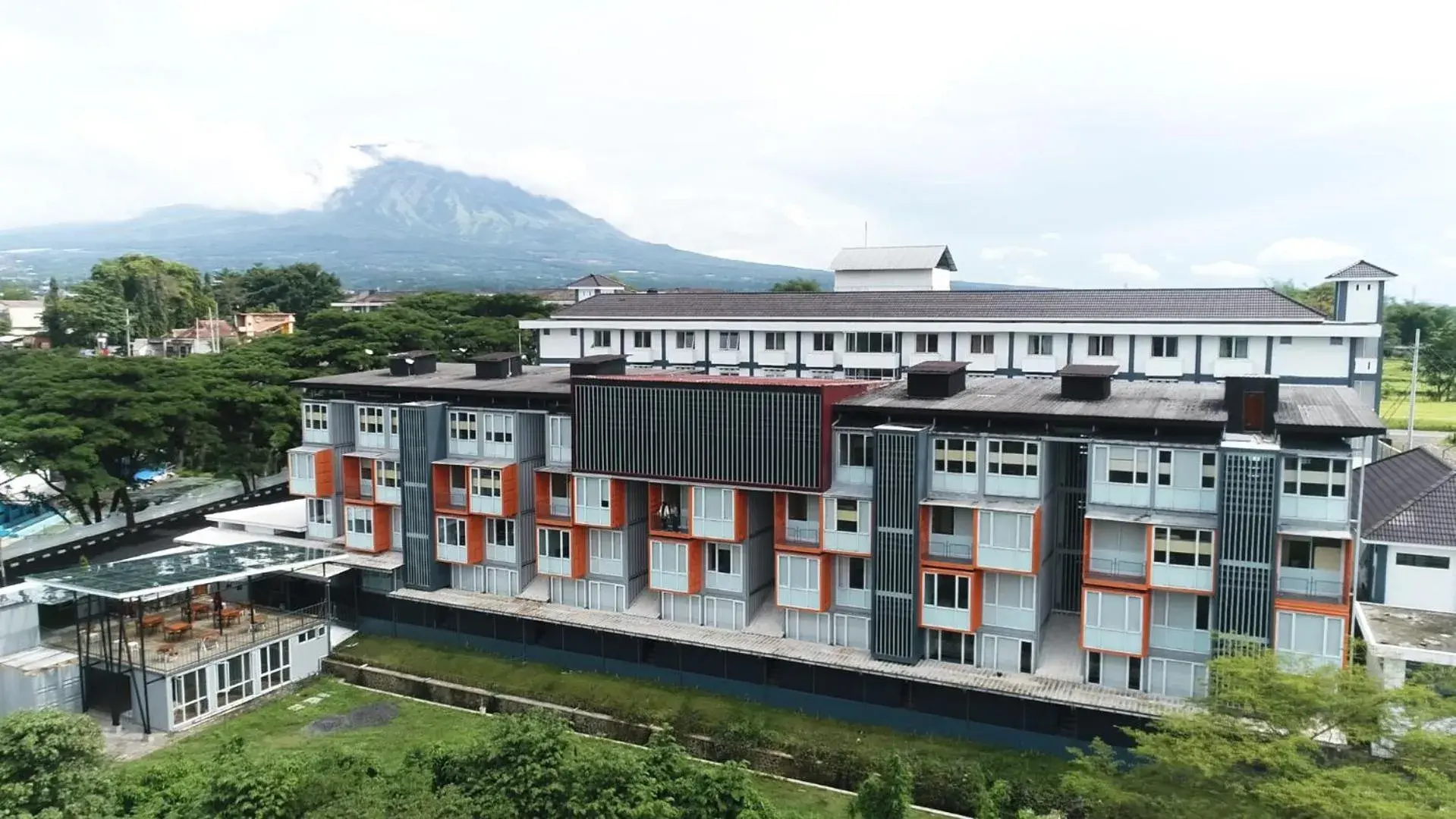 Property building in My Dormy Hostel UMM Property building in My Dormy Hostel UMM