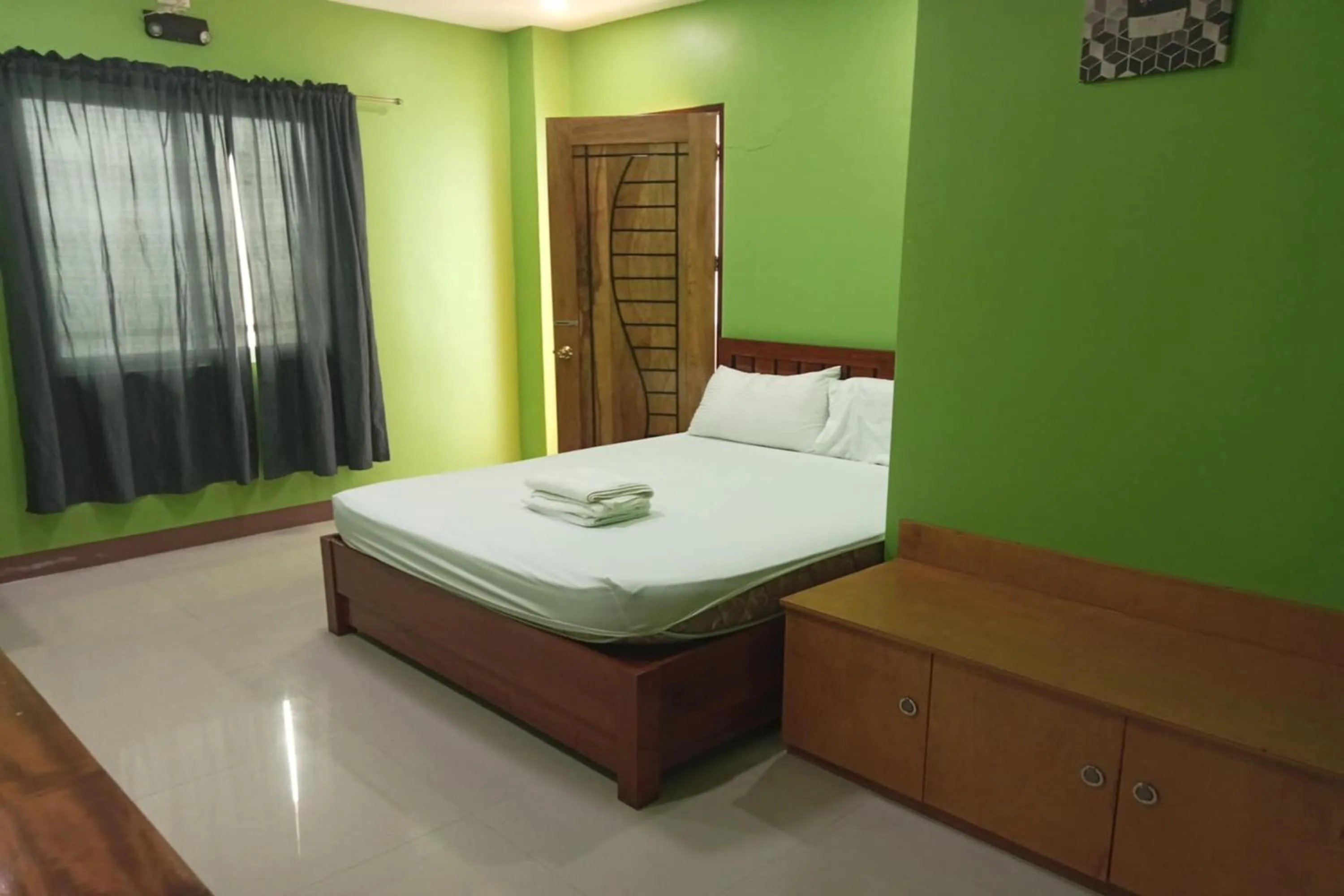 Photo of the whole room, Bed in Galucksea Beach Resort