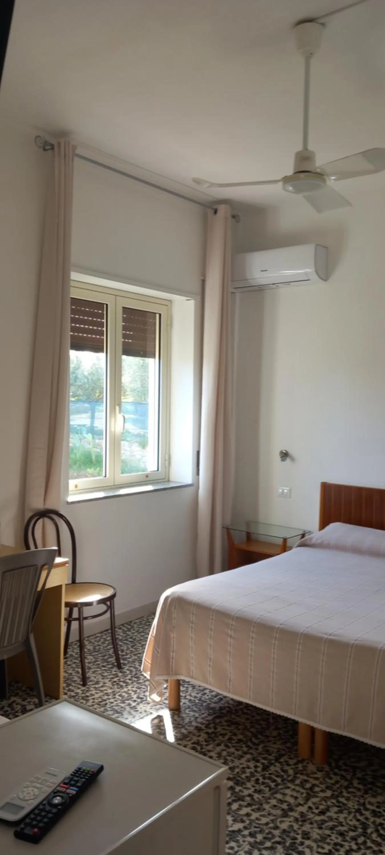 Bed in Hotel Conca d'Oro