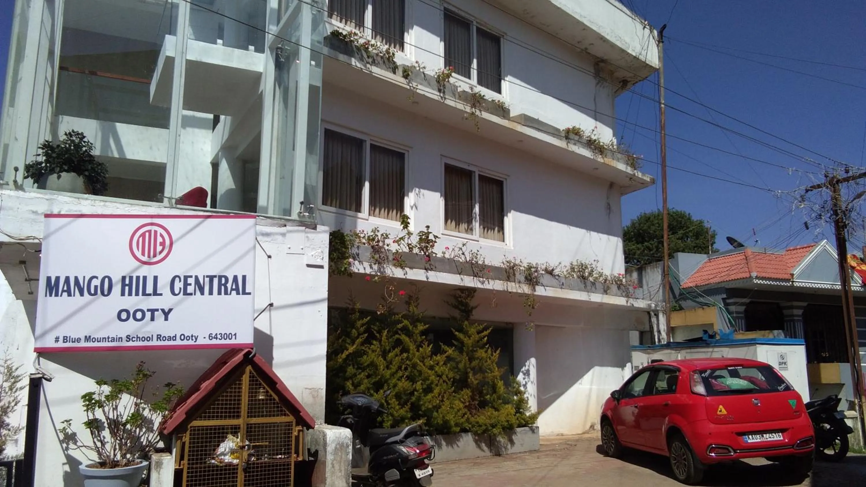 Property building in Mango Hill Central Ooty