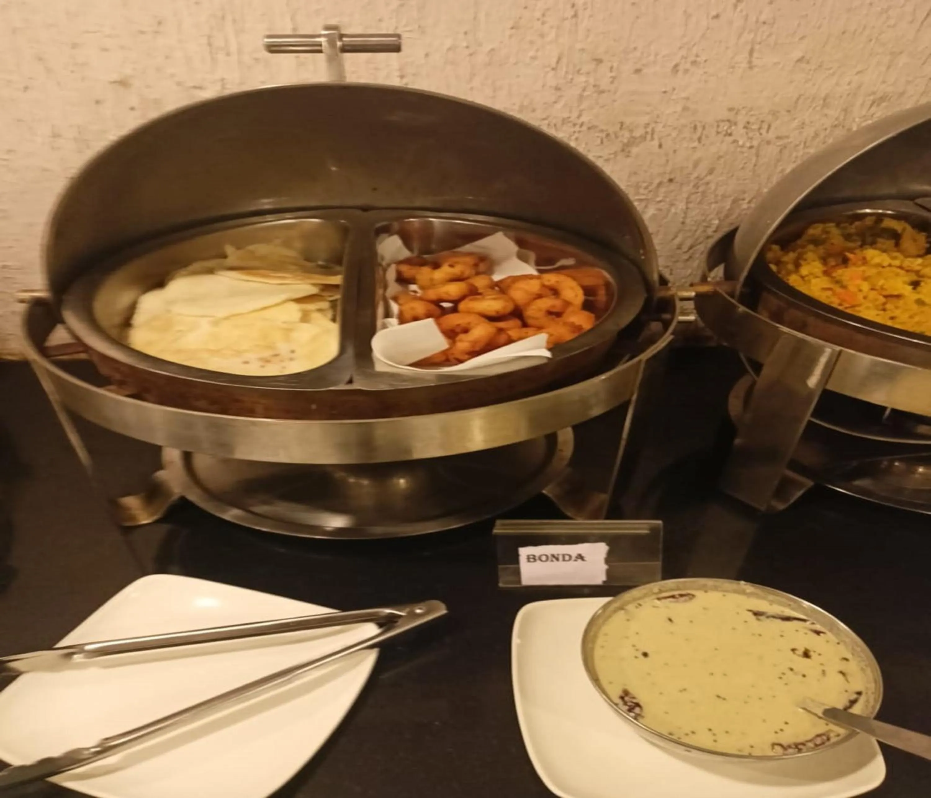 Breakfast in Mango Hill Central Ooty