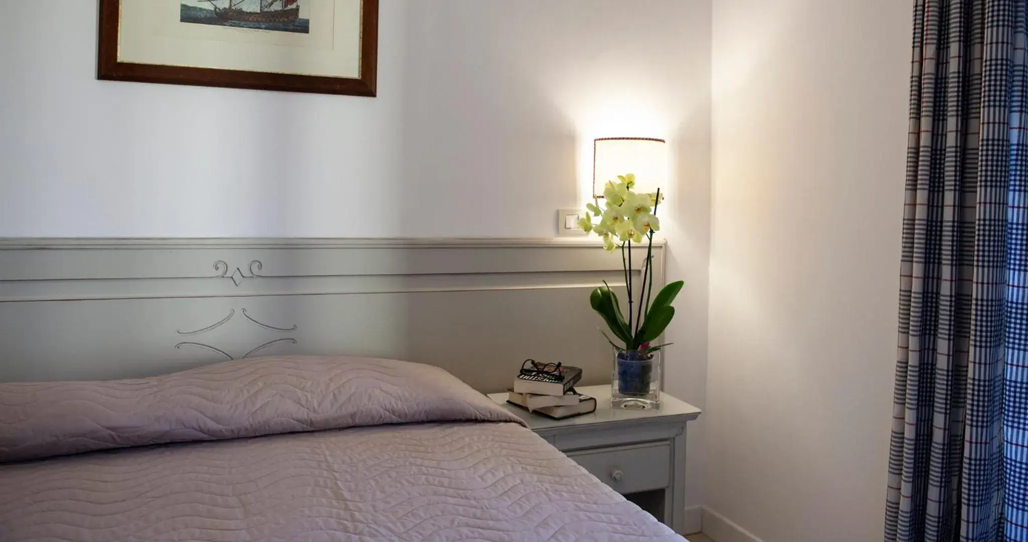 Triple Room in Parkhotel Montigeto Triple Room in Parkhotel Montigeto