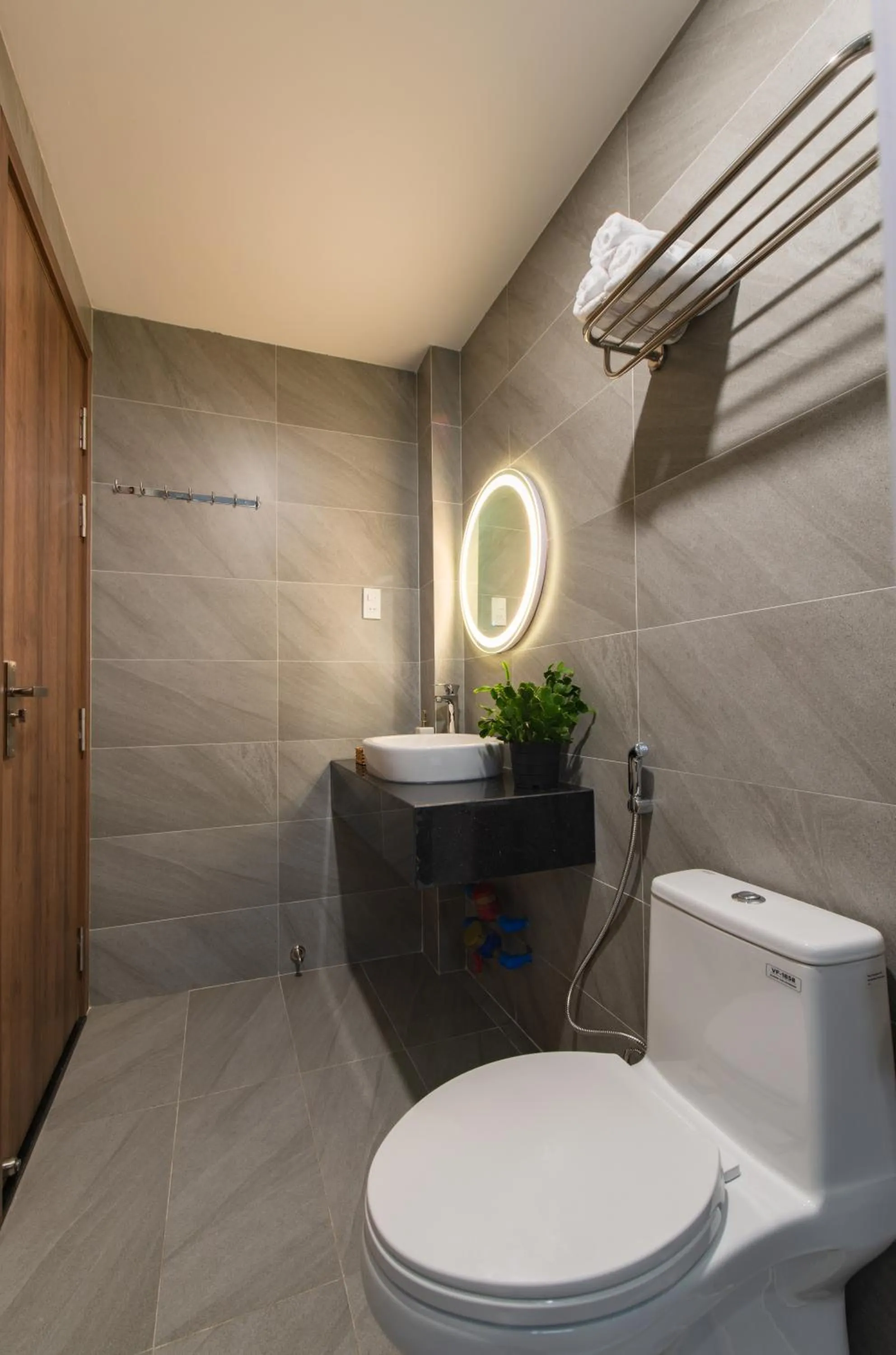Toilet in The Anchor Apartment - Nha Trang