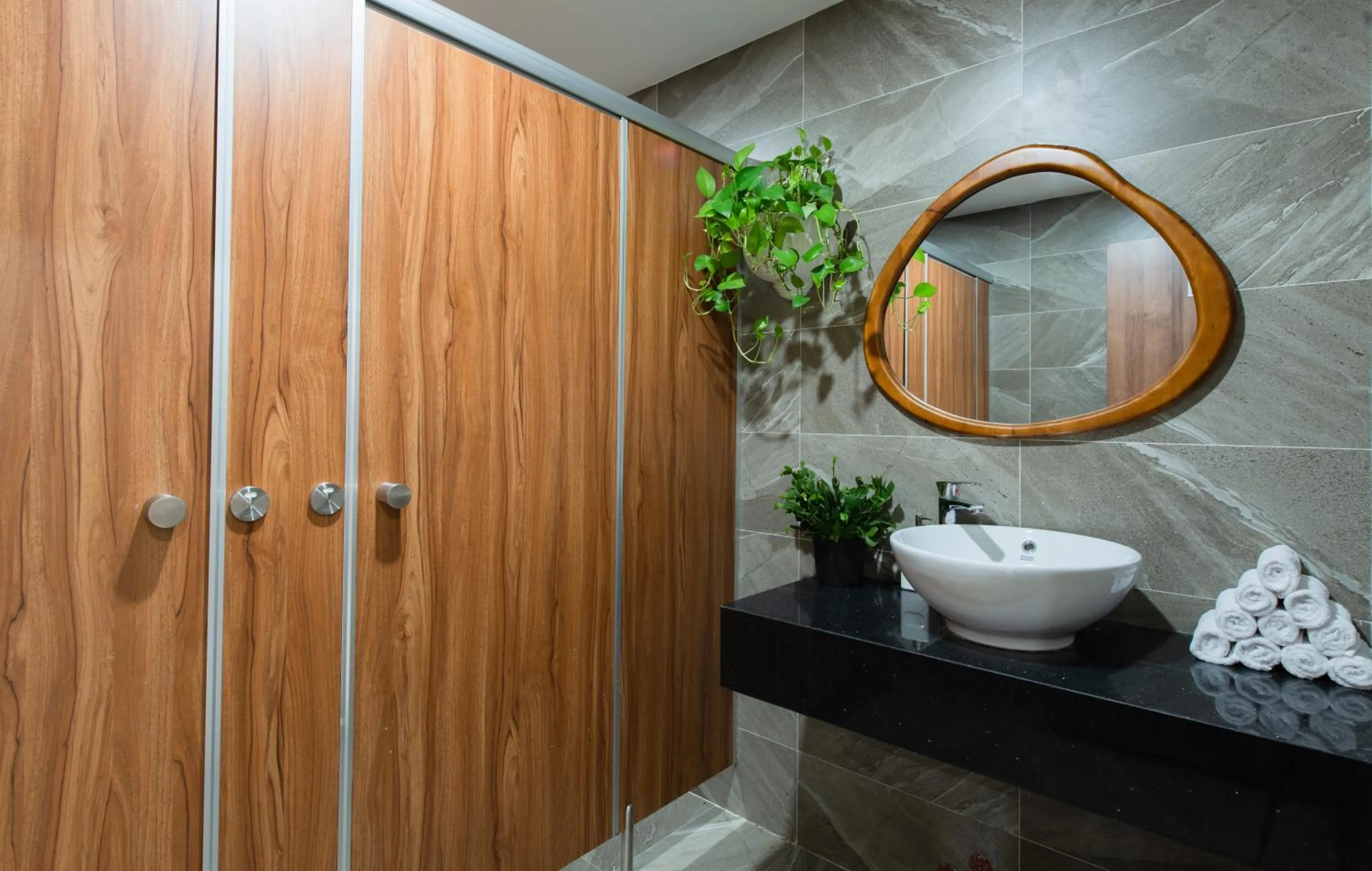 Toilet in The Anchor Apartment - Nha Trang