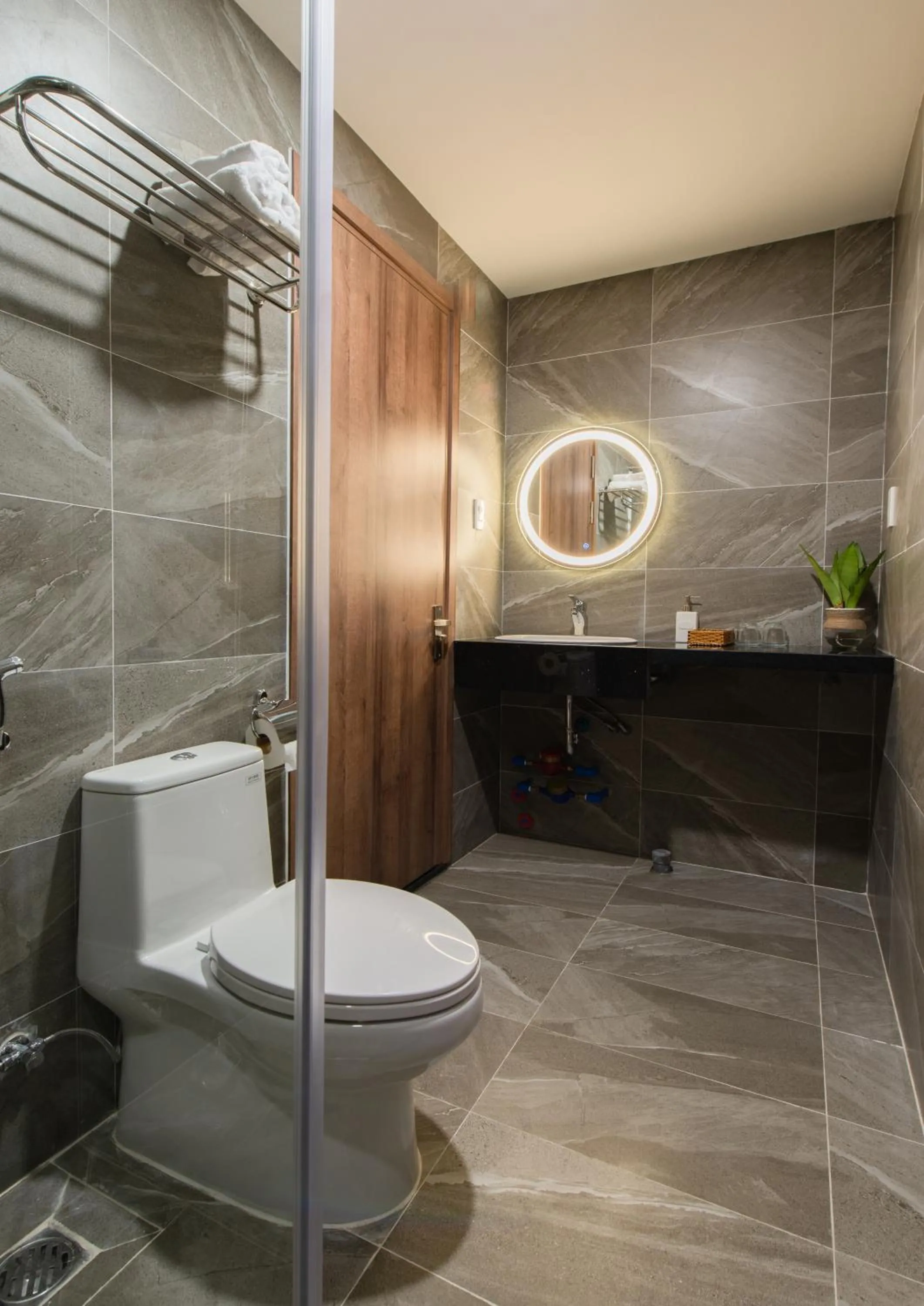 Toilet in The Anchor Apartment - Nha Trang
