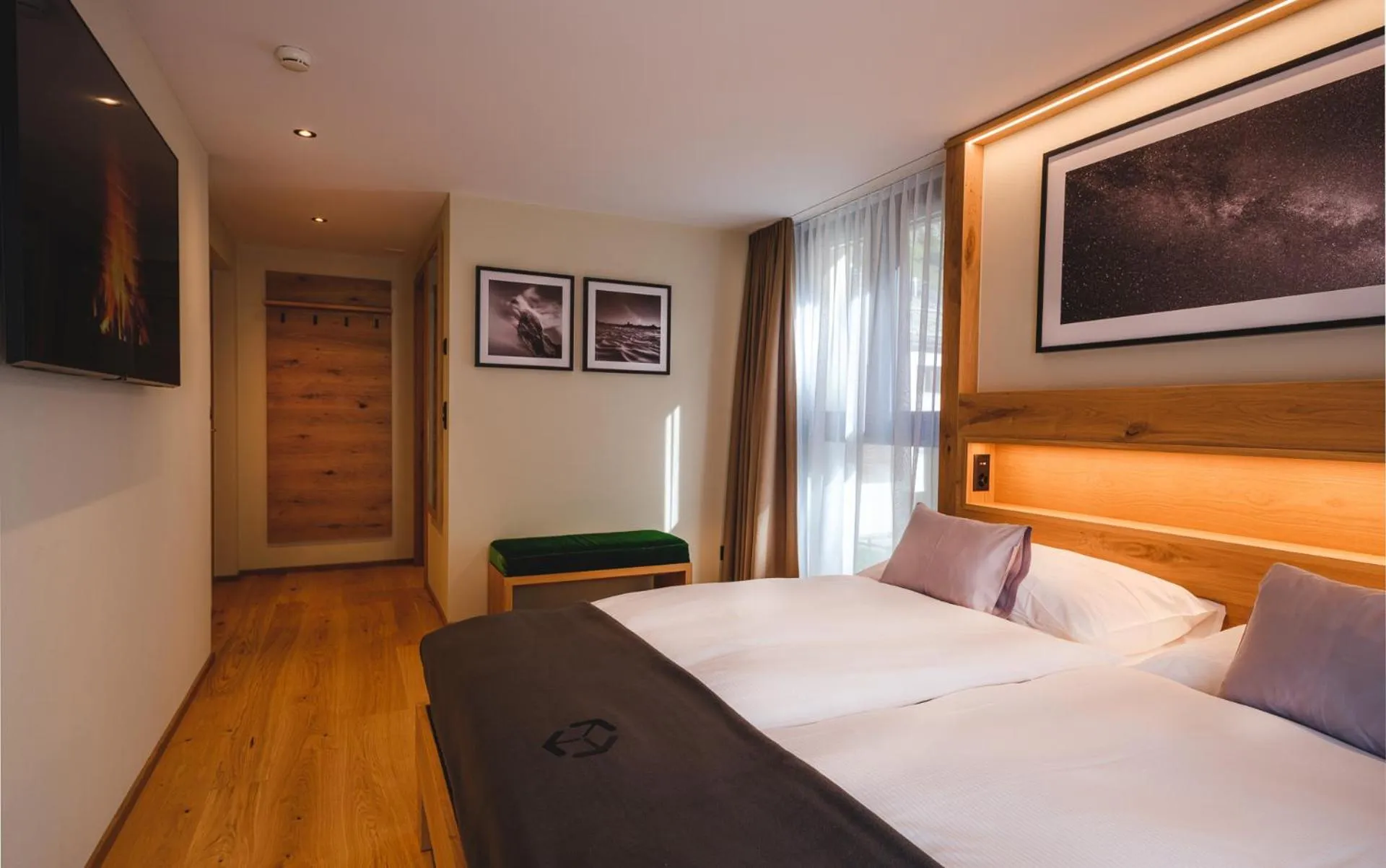 Photo of the whole room, Bed in Hotel Tannenhof