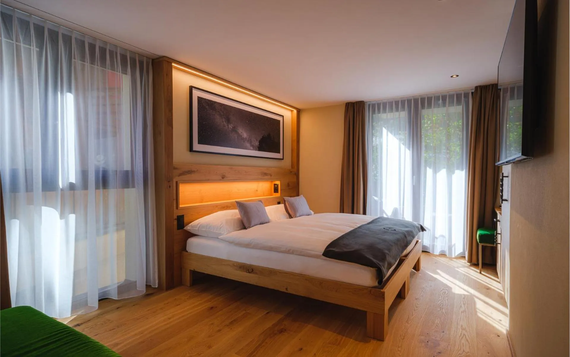 Photo of the whole room, Bed in Hotel Tannenhof