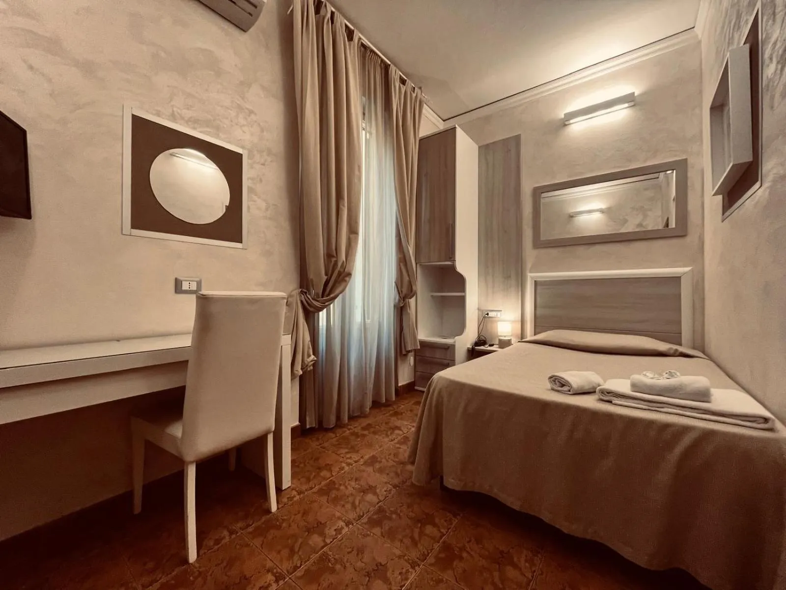 Bed in Hotel Alinari